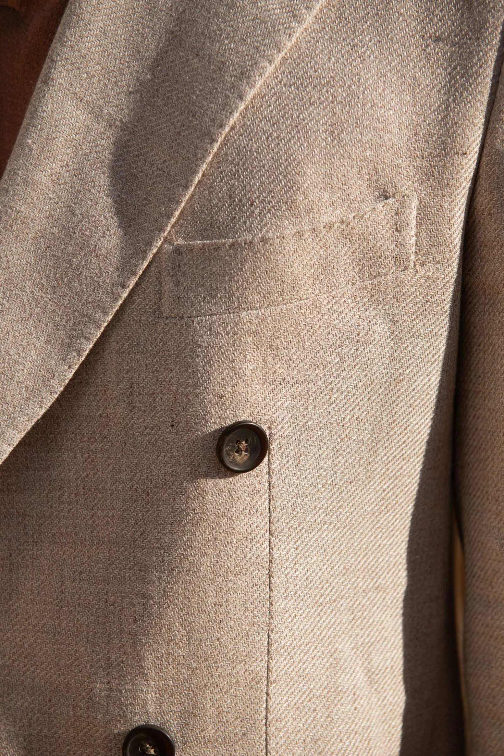 beige_double_breasted_lin_1.webp Beige double breasted linen cotton and silk jacket - Made in Italy