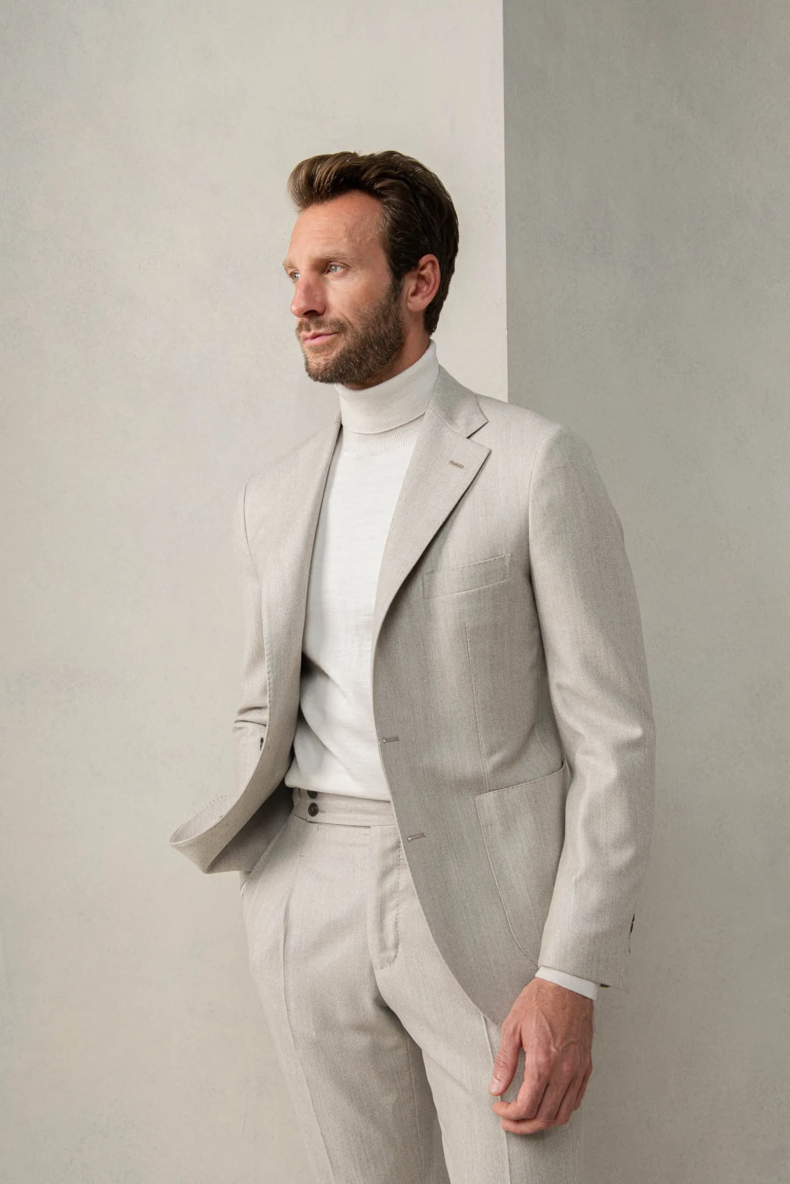 beige_herringbone_suit__m_0.webp Beige herringbone suit - Made in Italy