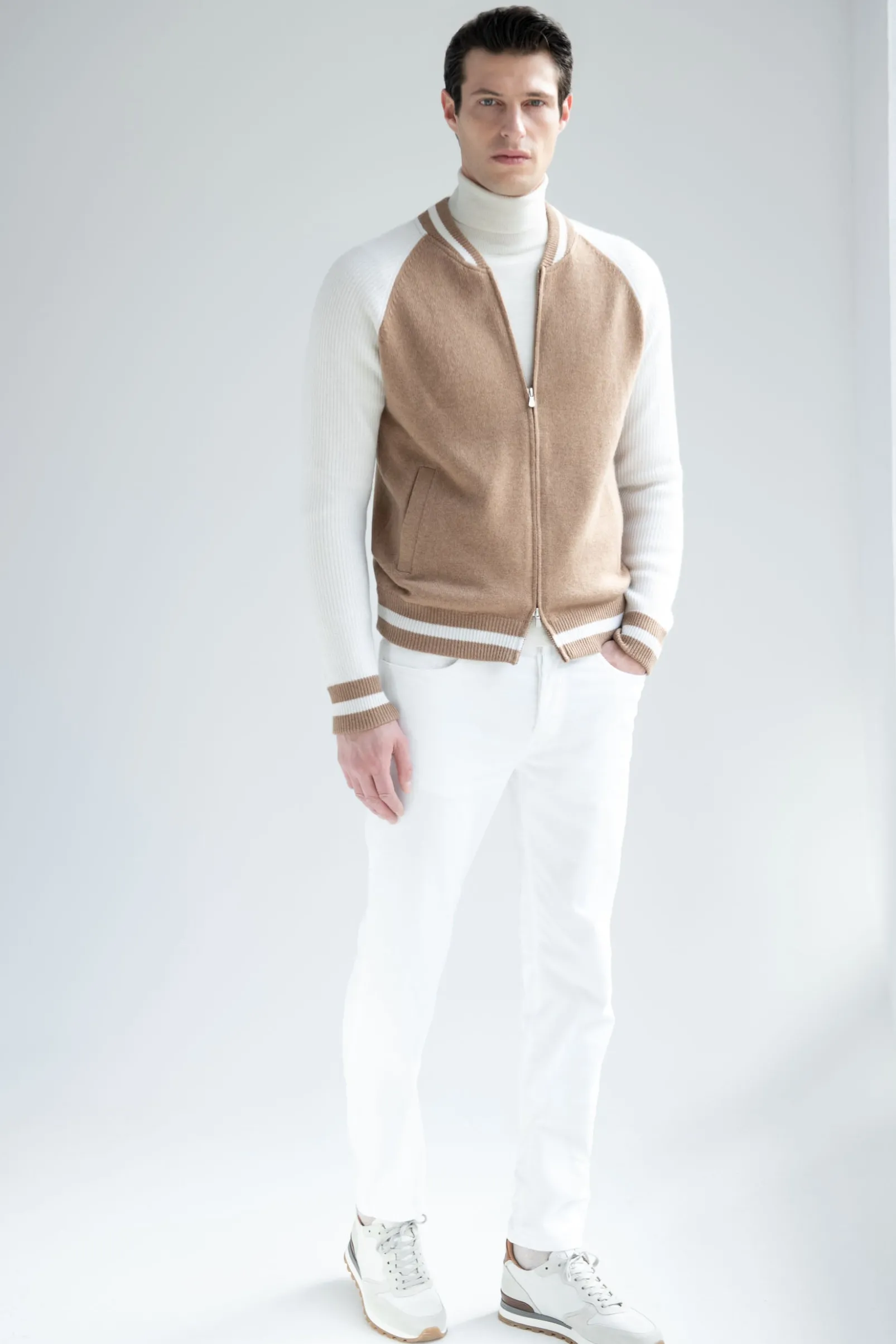 beige_knitted_college_bom_2.webp Beige knitted college bomber - Made in Italy