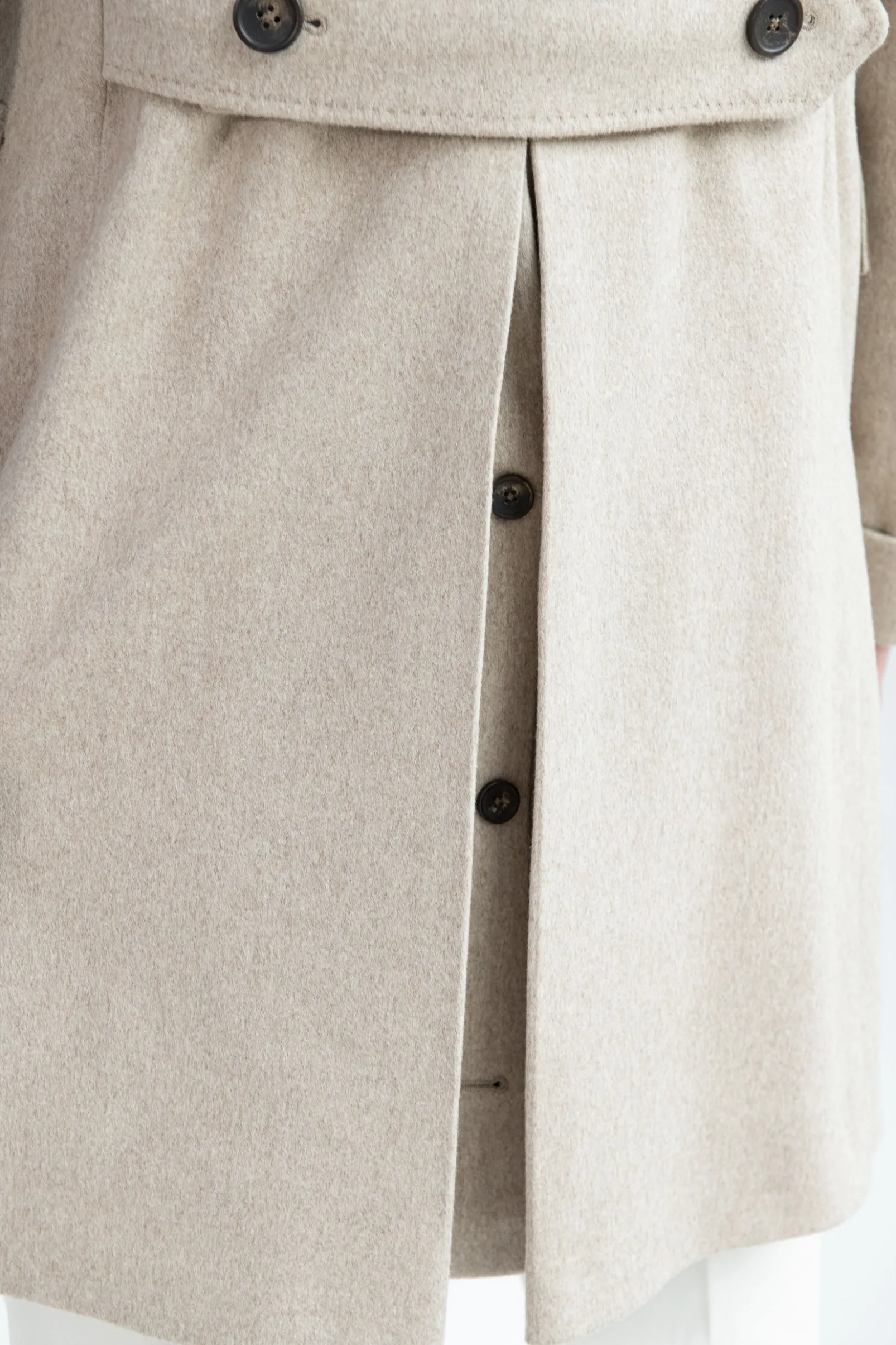 beige_polo_coat__made_in__4.webp Beige Polo Coat – Made in Italy