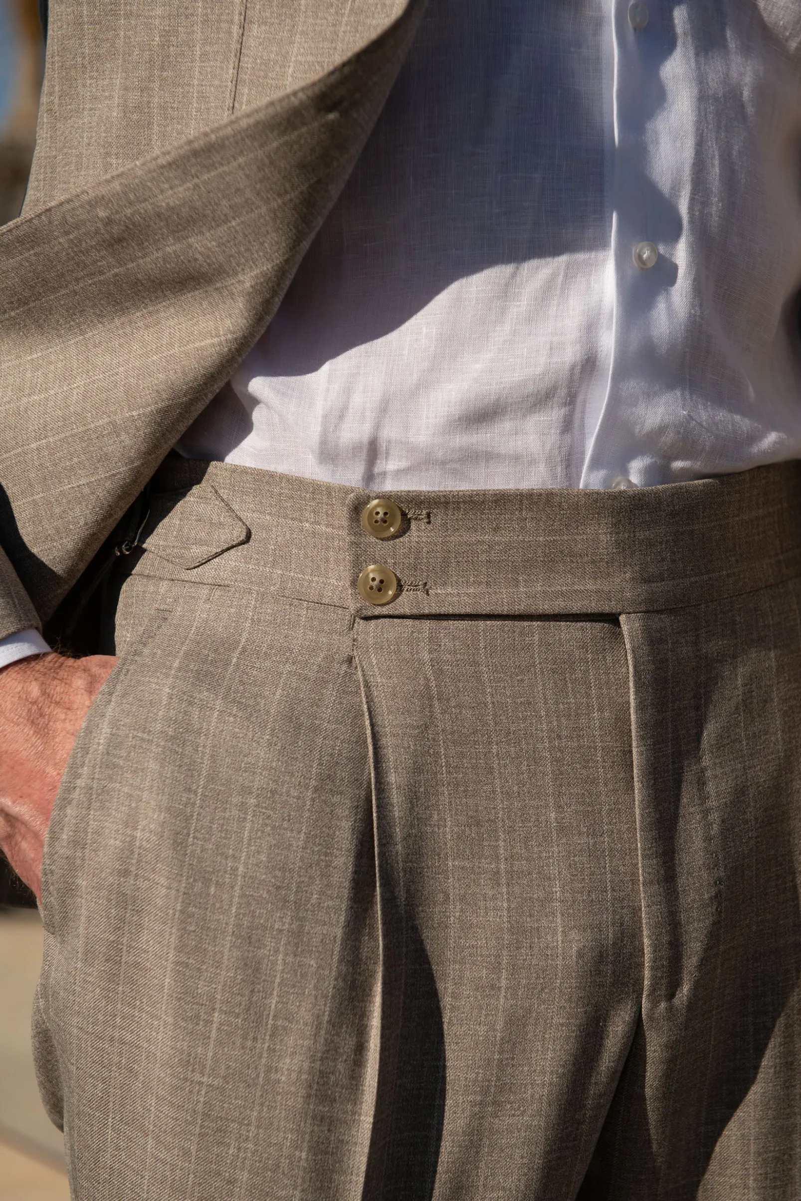 beige_striped_suit__made__2.webp Beige striped suit - Made in Italy