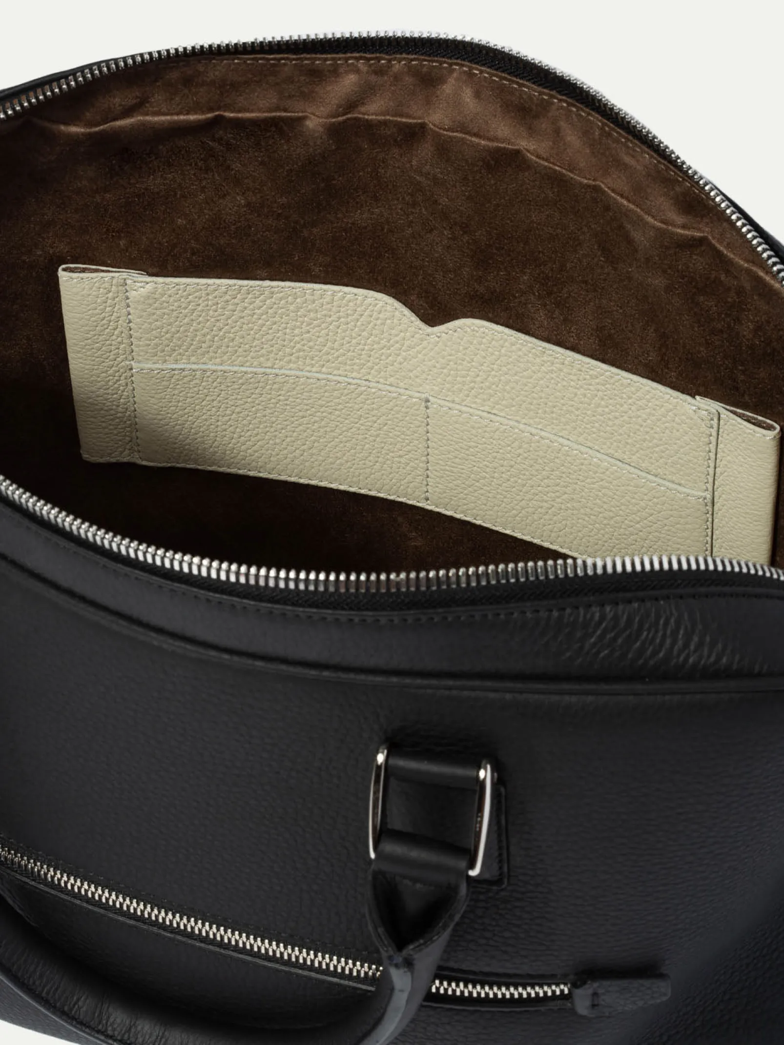 black_leather_briefcase___7.webp Black leather briefcase - Made in Italy