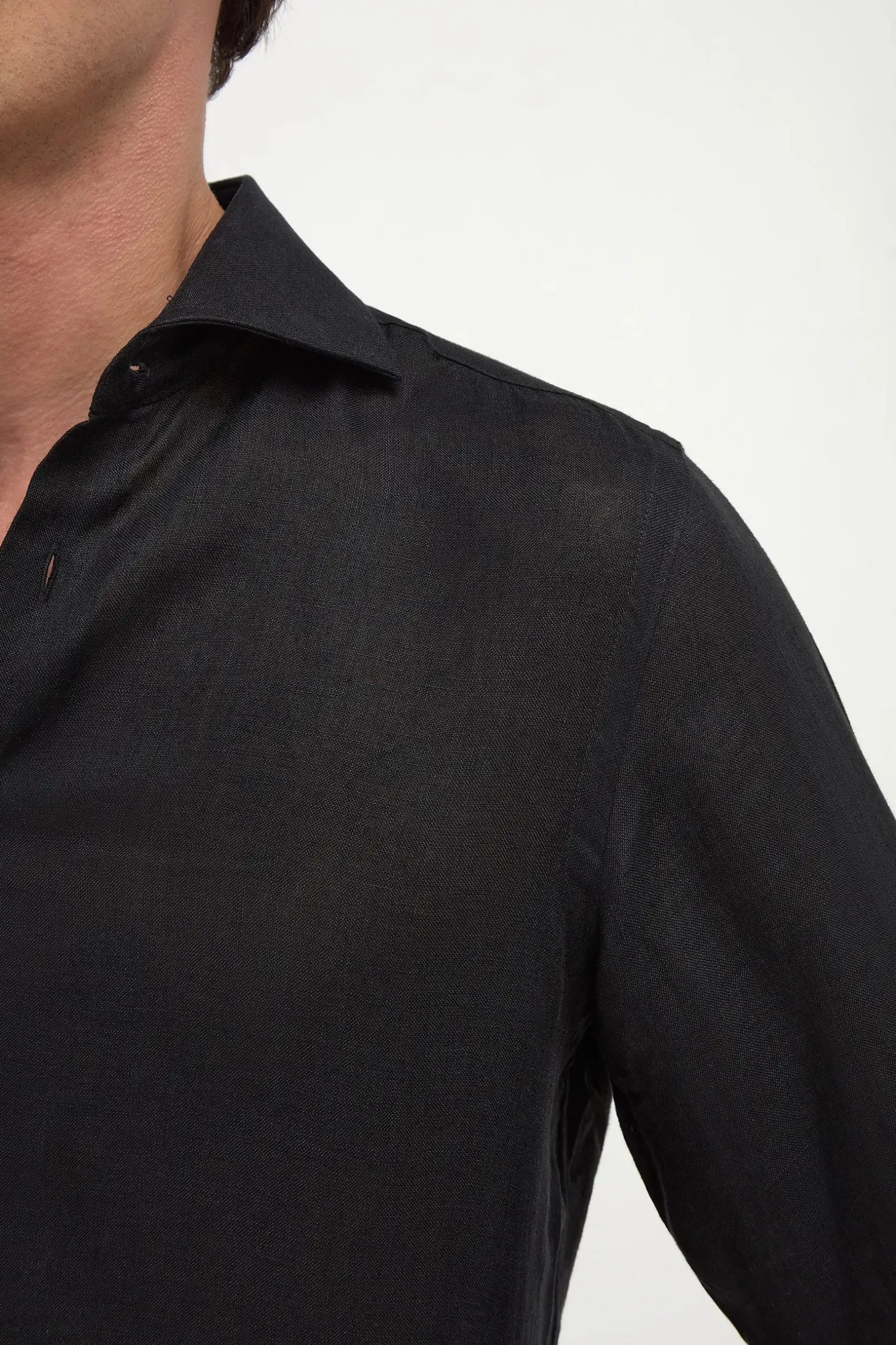 black_linen_shirt__made_i_2.webp Black linen shirt - Made in Italy