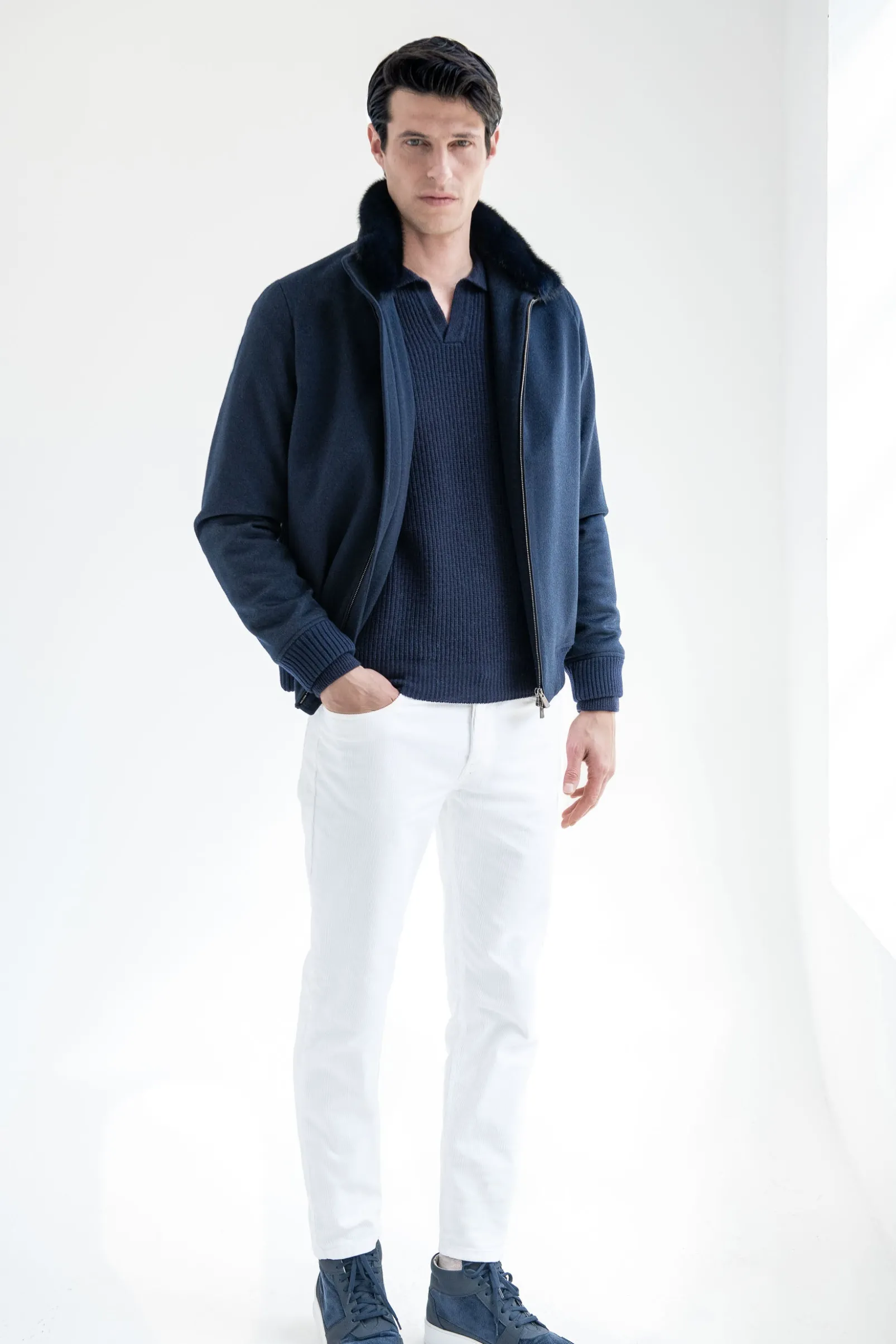 blue_bomber_with_removabl_3.webp Blue bomber with removable mink collar – Made in Italy