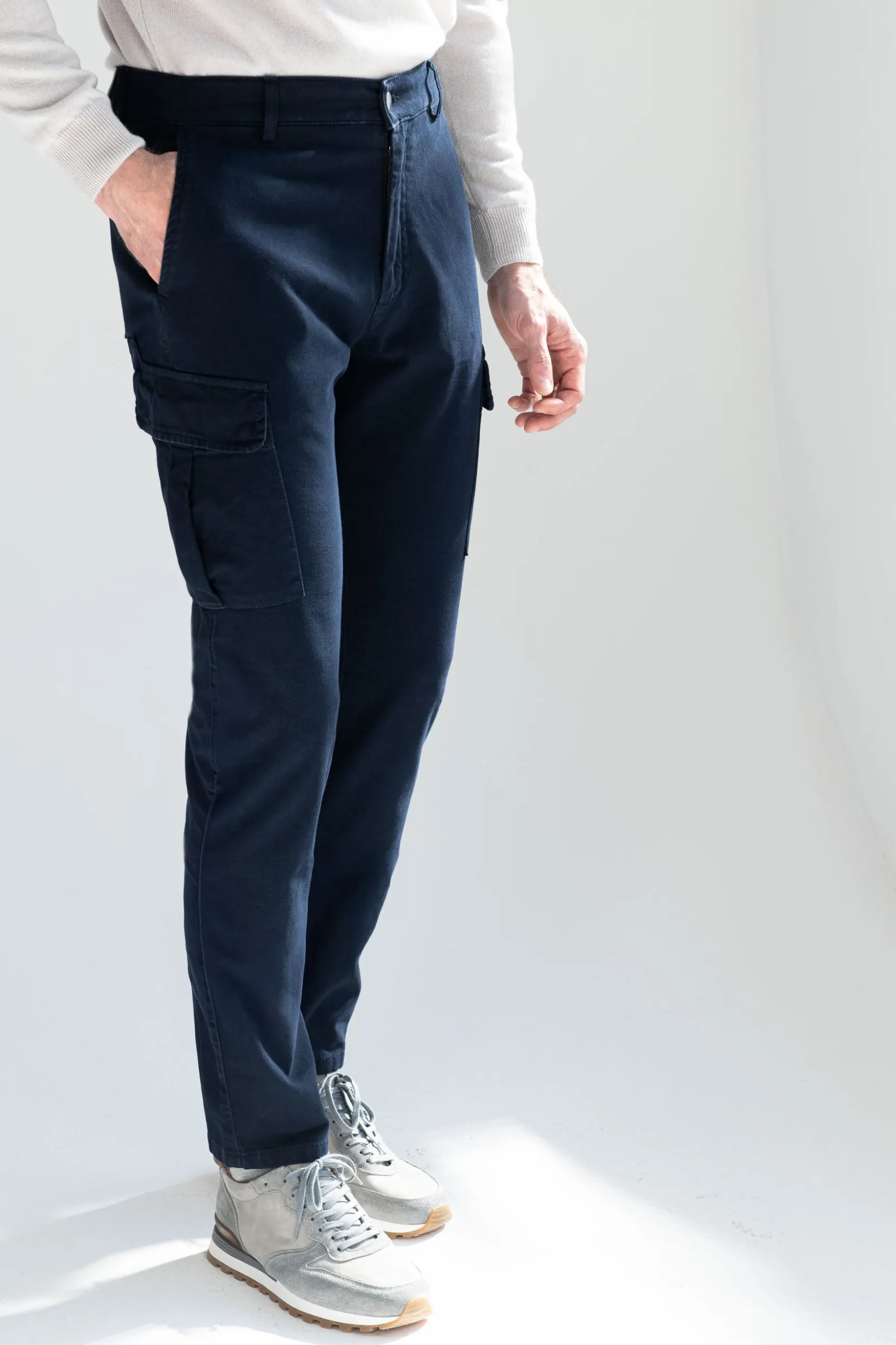 blue_stretch_canvas_cargo_0.webp Blue stretch canvas cargo - Made in Italy