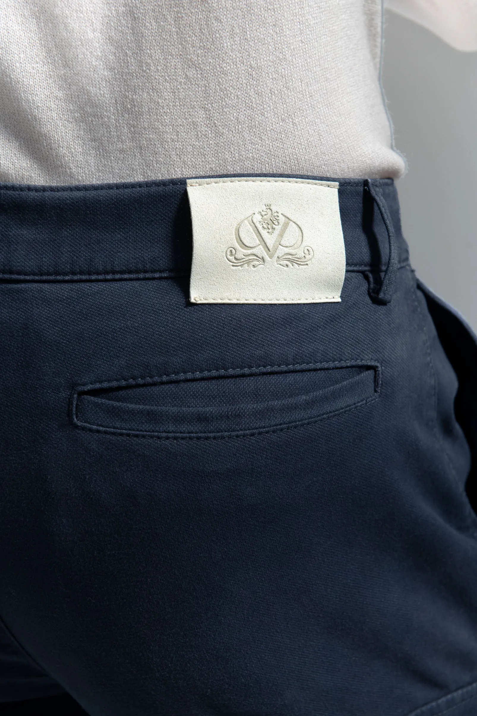 blue_stretch_canvas_cargo_2.webp Blue stretch canvas cargo - Made in Italy