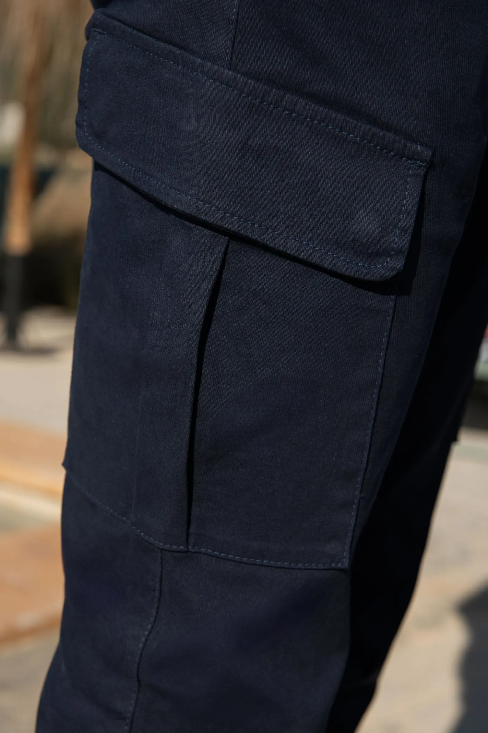 blue_stretch_cotton_cargo_1.webp Blue stretch cotton cargo - Made in Italy
