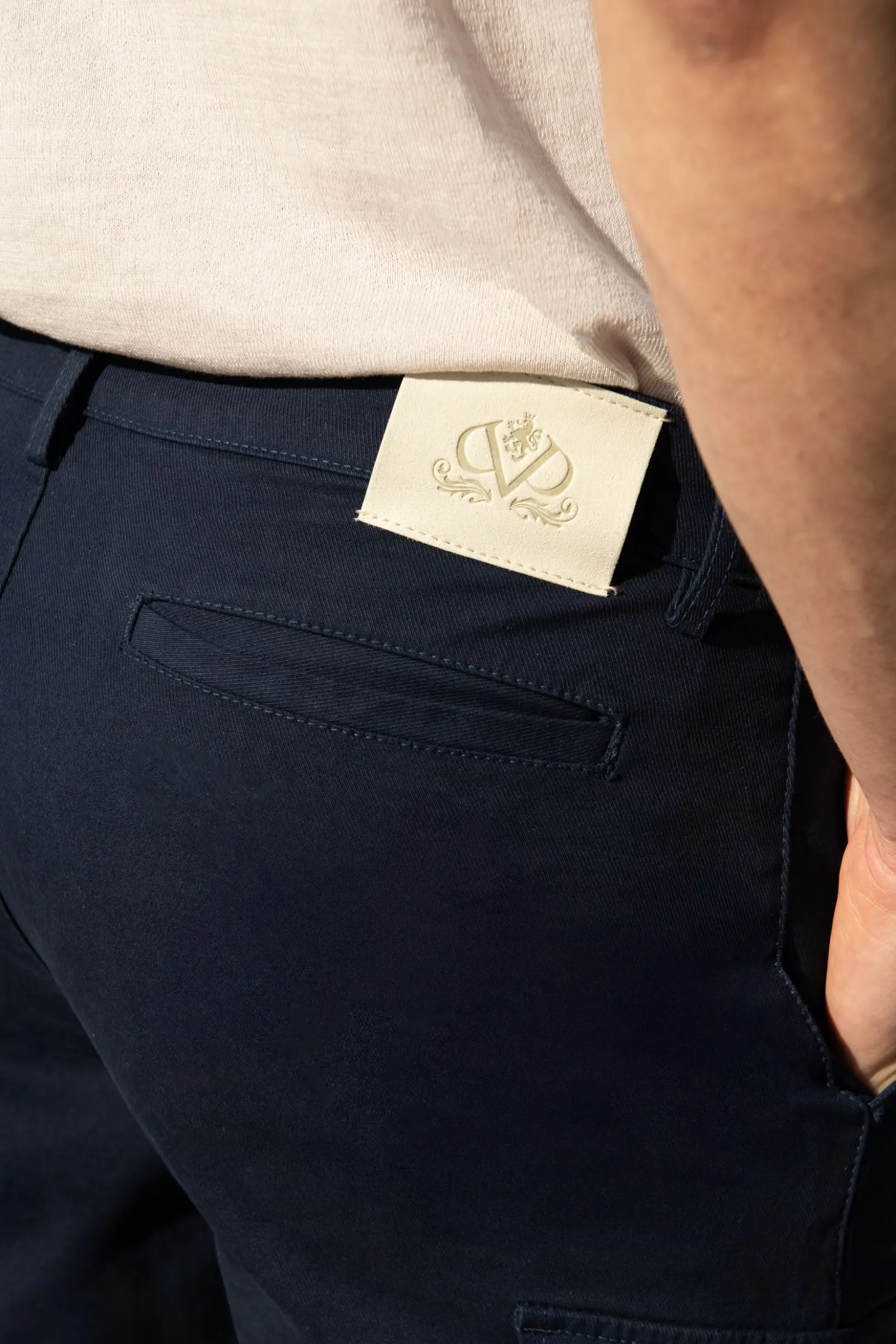 blue_stretch_cotton_cargo_3.webp Blue stretch cotton cargo - Made in Italy
