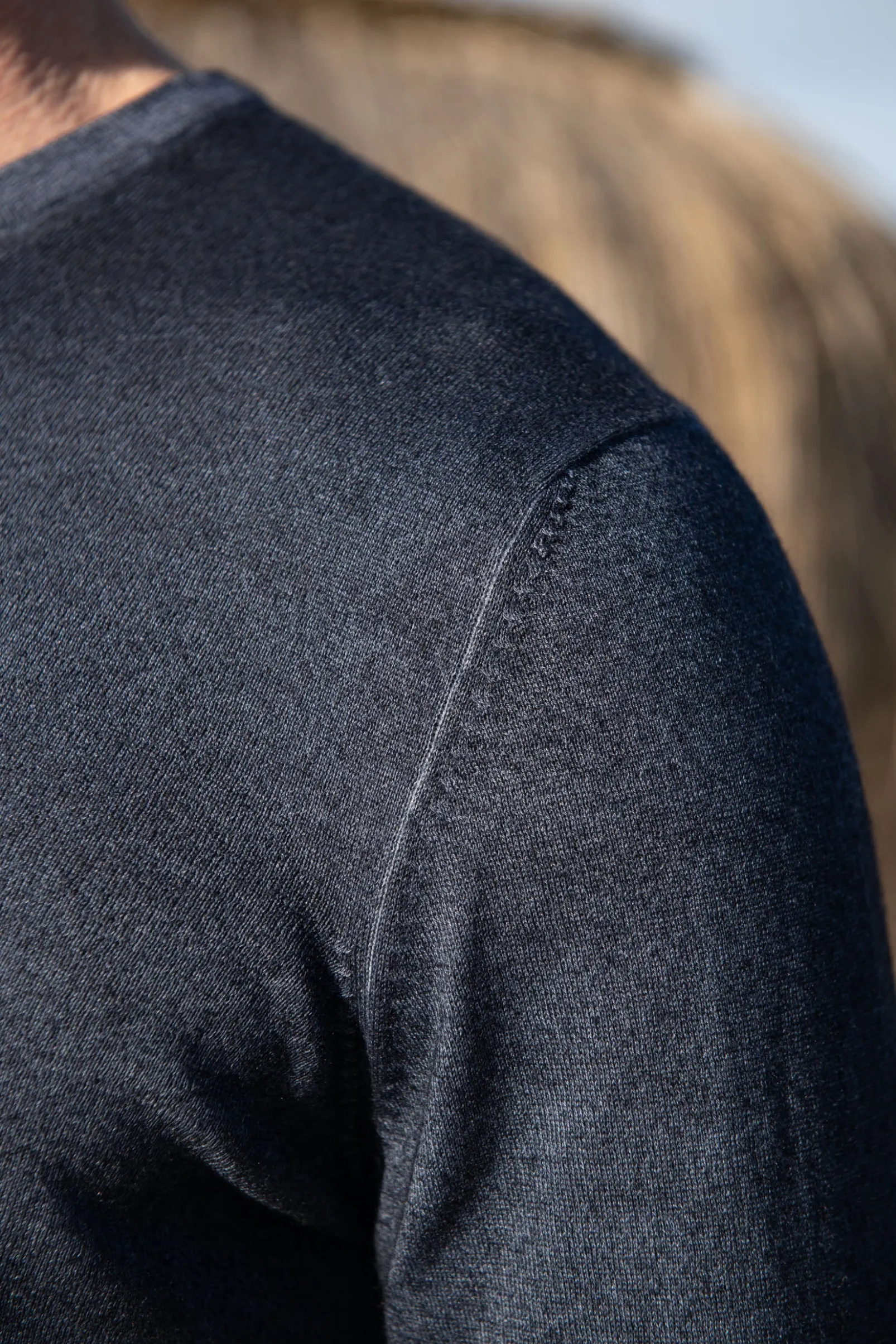 blue_superlight_cashmere__1.webp Blue superlight cashmere round neck – Made in italy