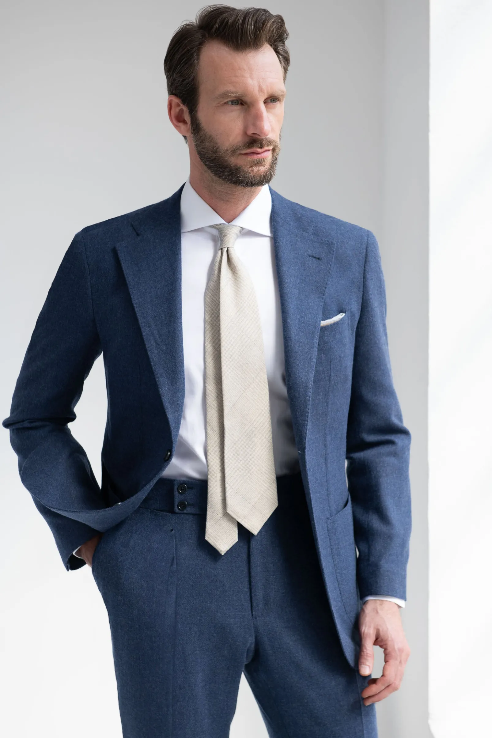 bluette_wool_and_cashmere_1.webp Bluette wool and cashmere suit - Made in Italy