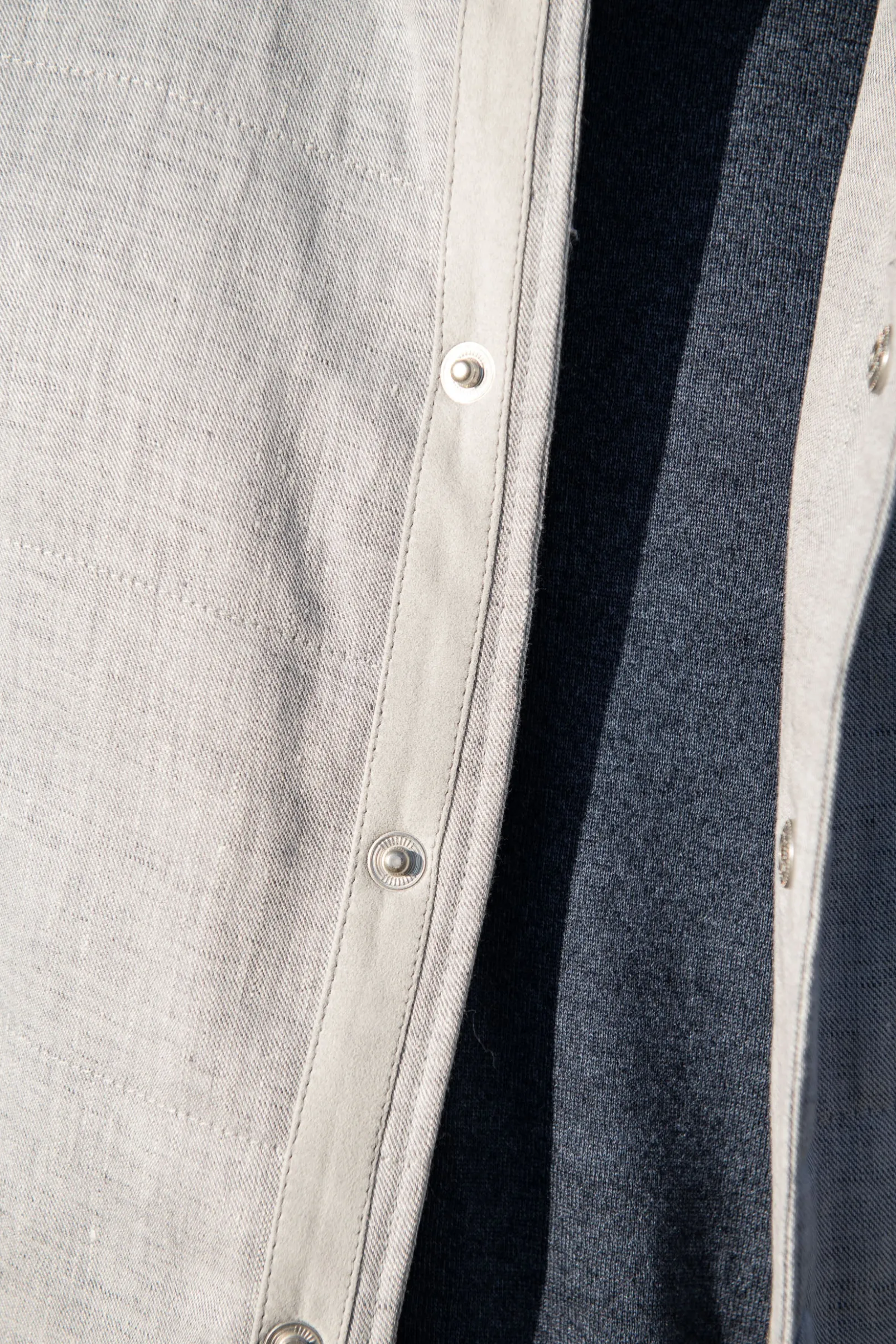 chalk_grey_linen_vest__ma_4.webp Chalk grey linen vest – Made in Italy