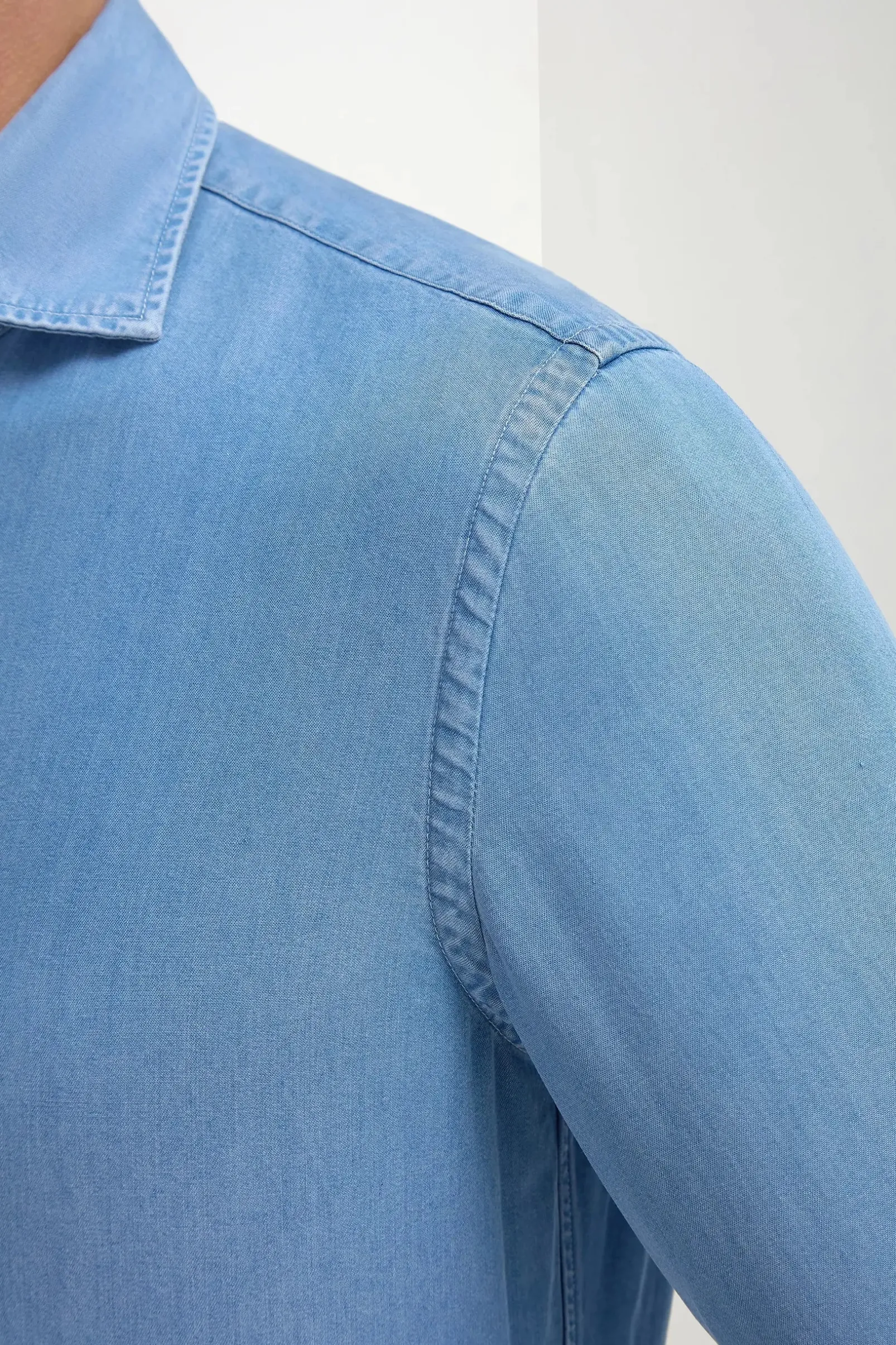 denim_stone_shirt__made_i_4.webp Denim stone shirt - Made in Italy