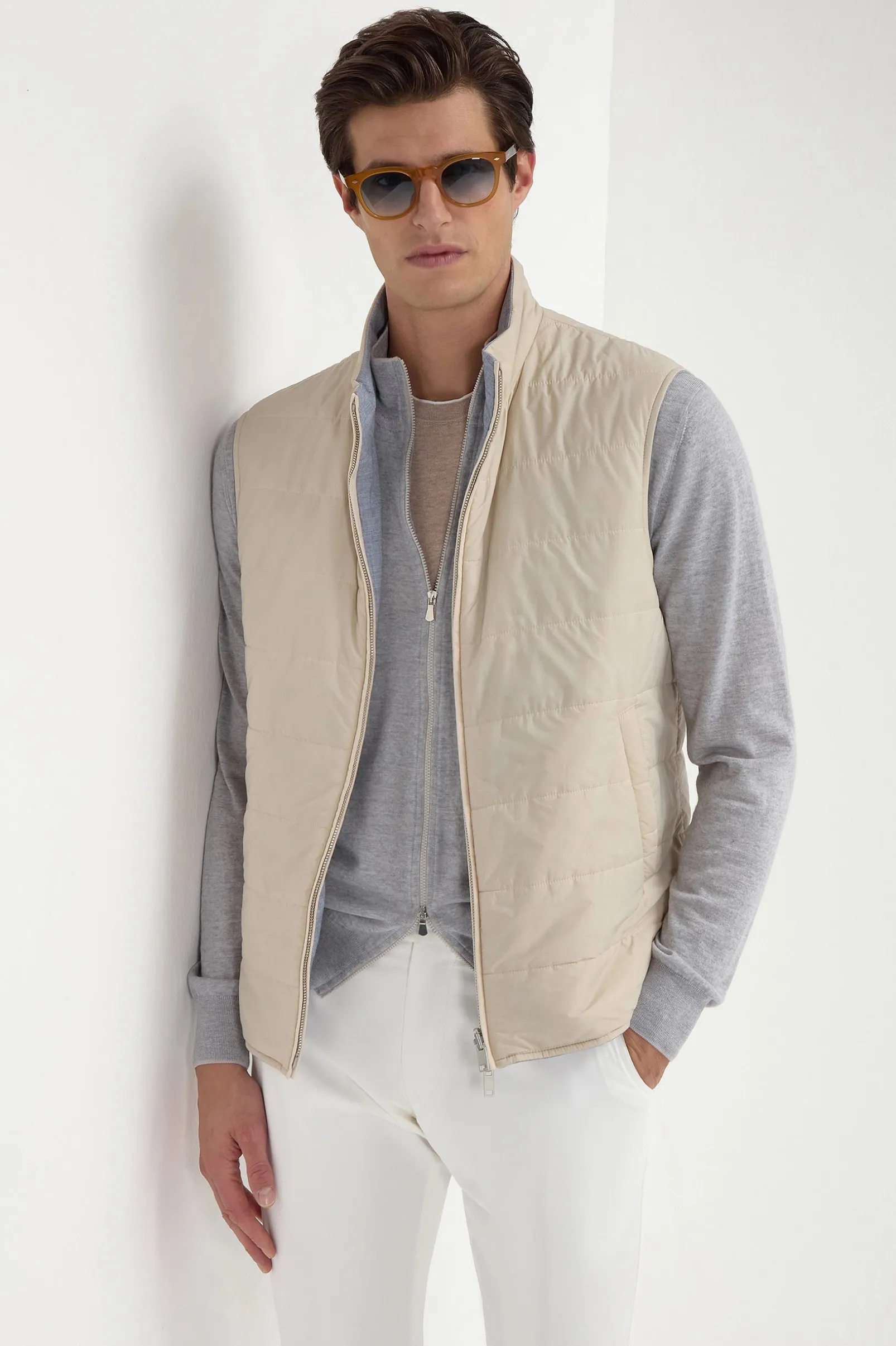 dusty_blue_reversible_ves_1.webp Dusty blue reversible vest - Made in Italy