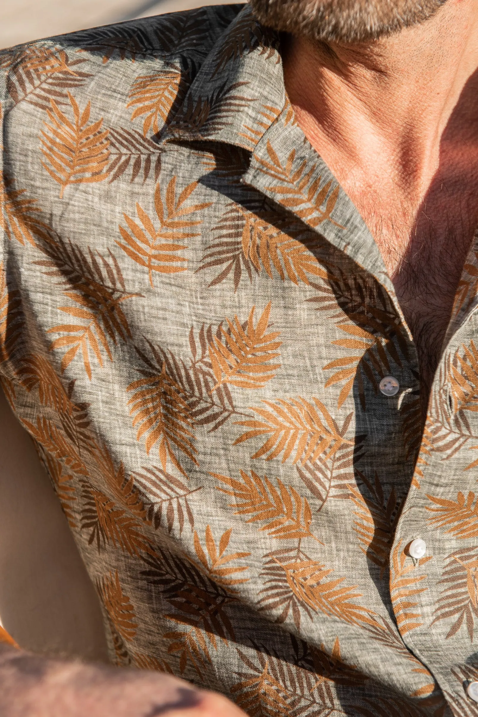 green_hawaiana_linen_shir_2.webp Green Hawaiana linen shirt - Made in Italy