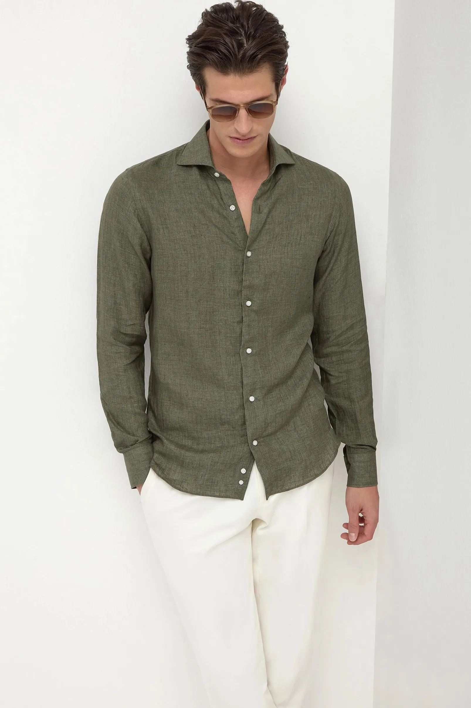 green_linen_shirt__made_i_0.webp Green linen shirt - Made in Italy