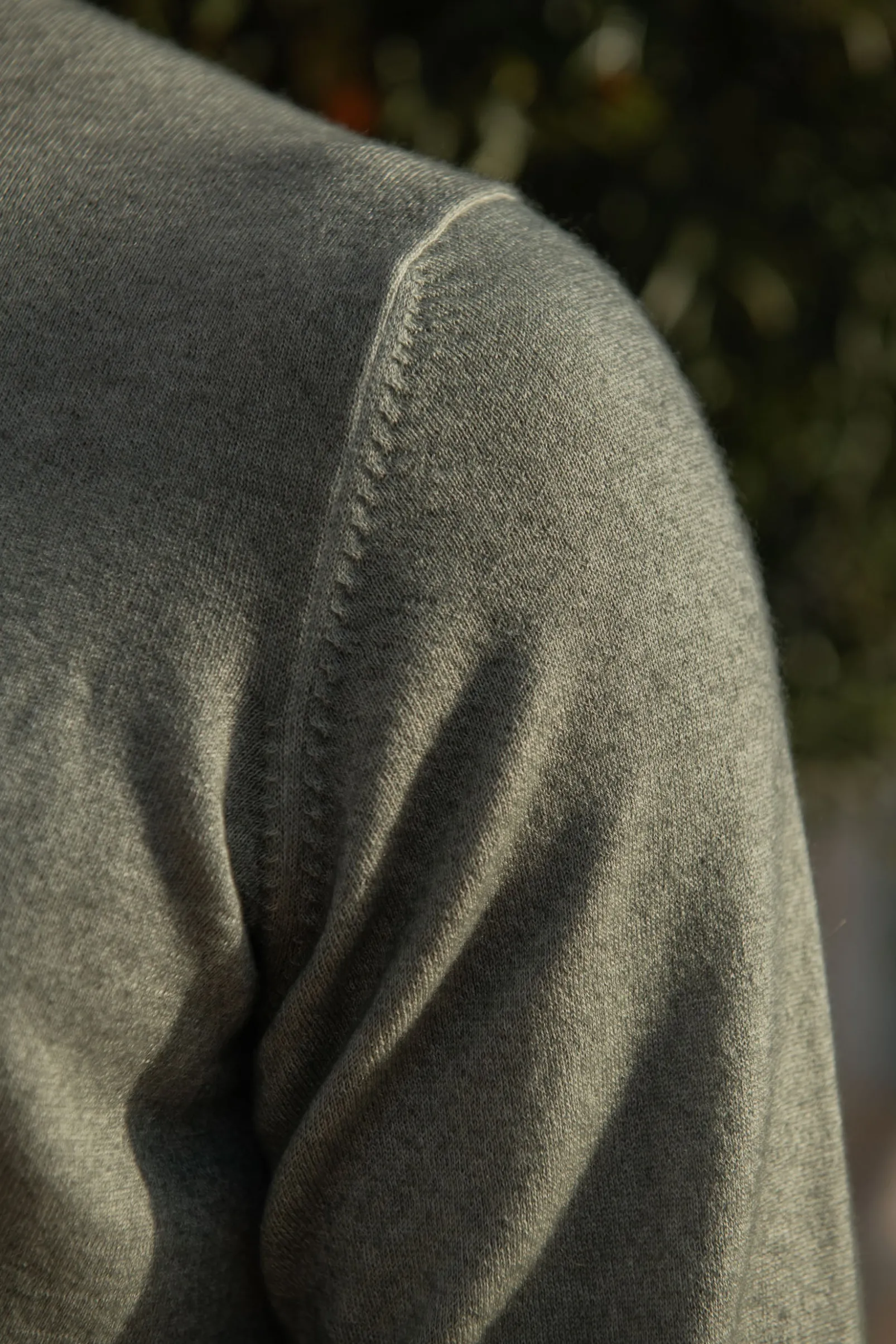 green_superlight_cashmere_2.webp Green superlight cashmere round neck – Made in italy