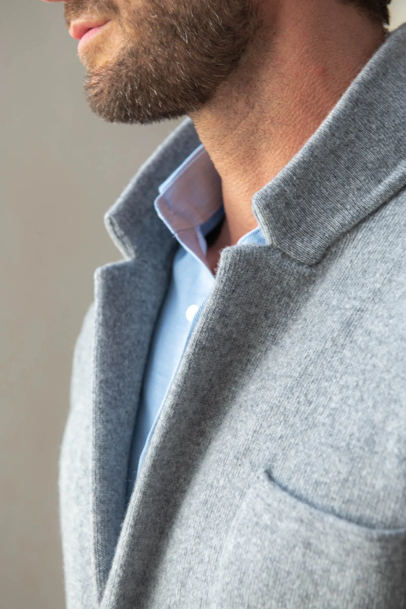 grey_knitted_jacket__wool_1.webp Grey knitted jacket – wool and cashmere – Made in Italy
