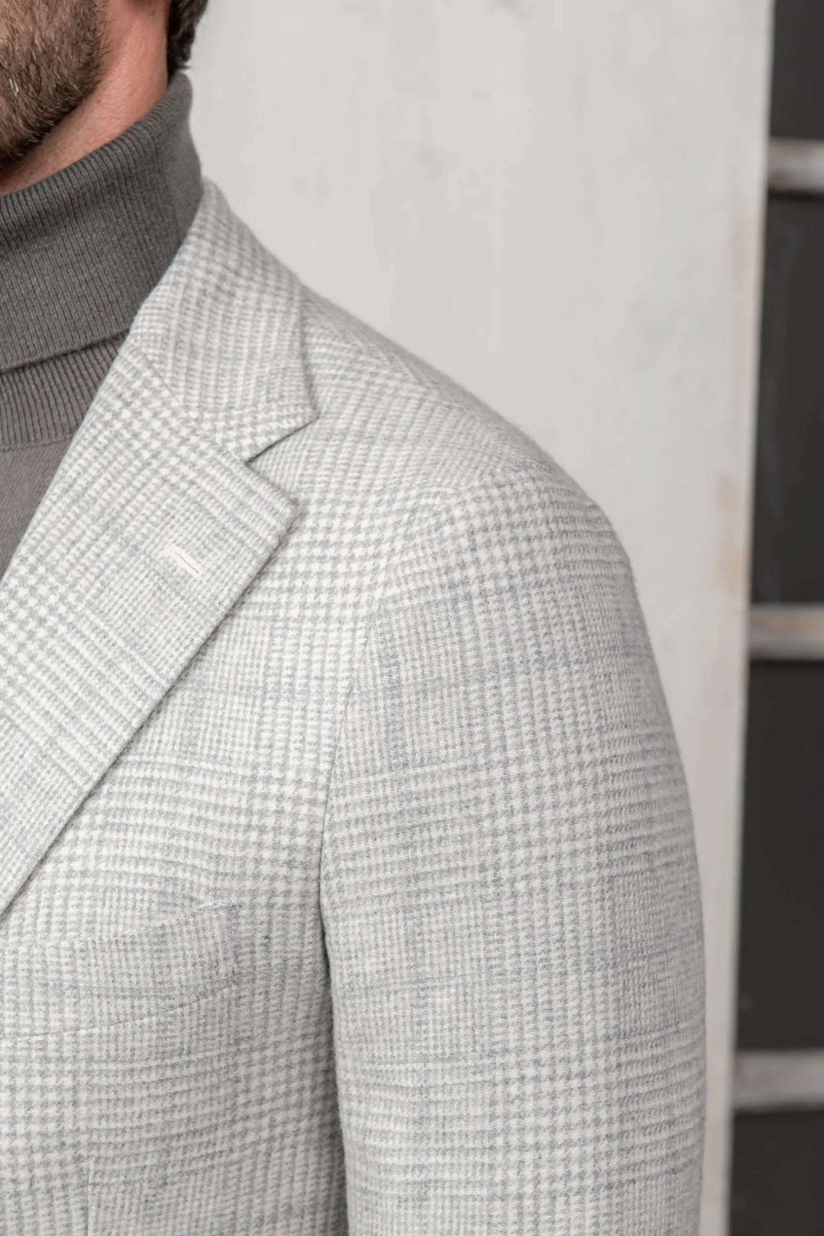 grey_prince_of_wales_jack_1.webp Grey Prince of Wales jacket - Made in Italy