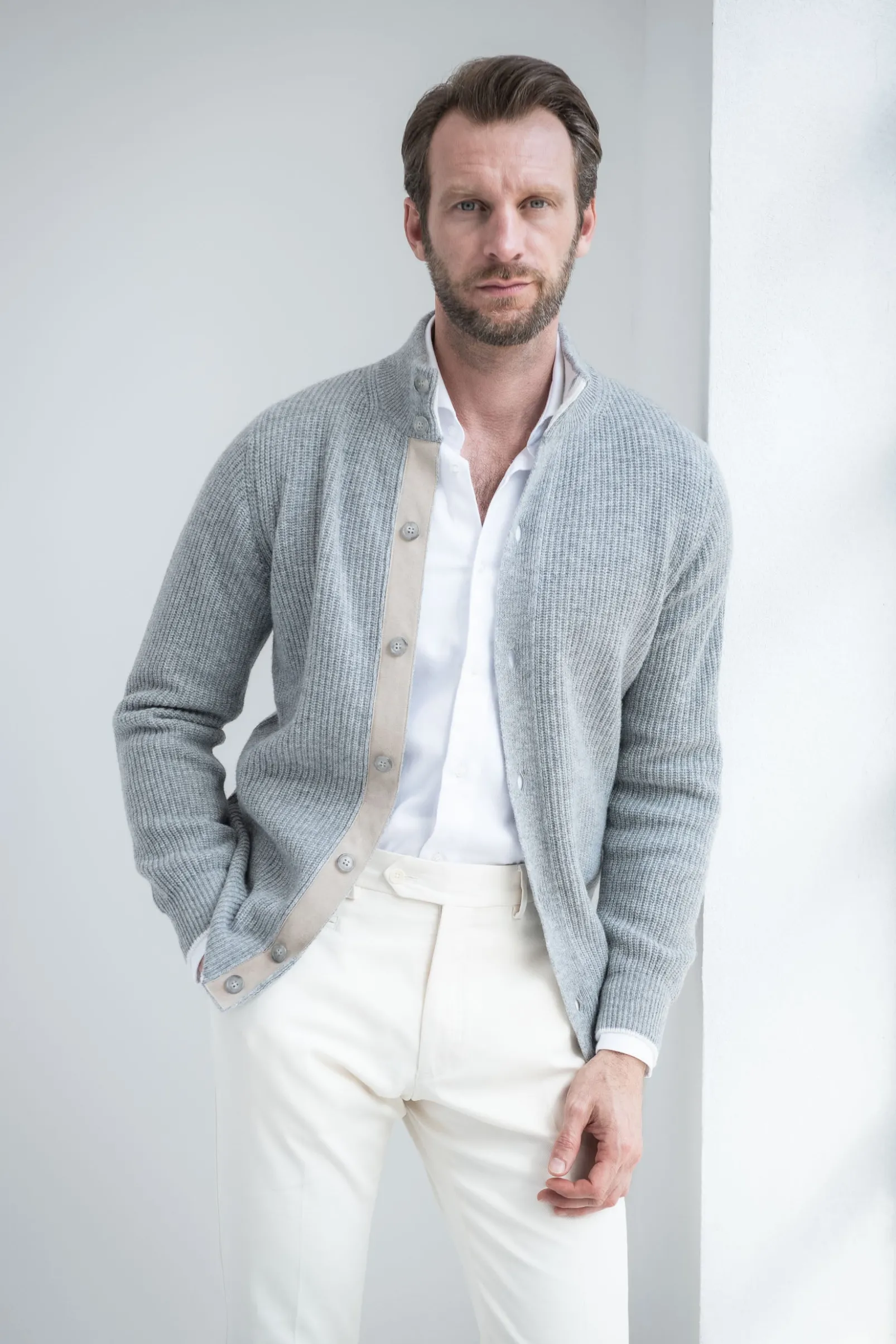 grey_ribbed_cashmere_blen_0.webp Grey ribbed cashmere blend cardigan – Made in Italy