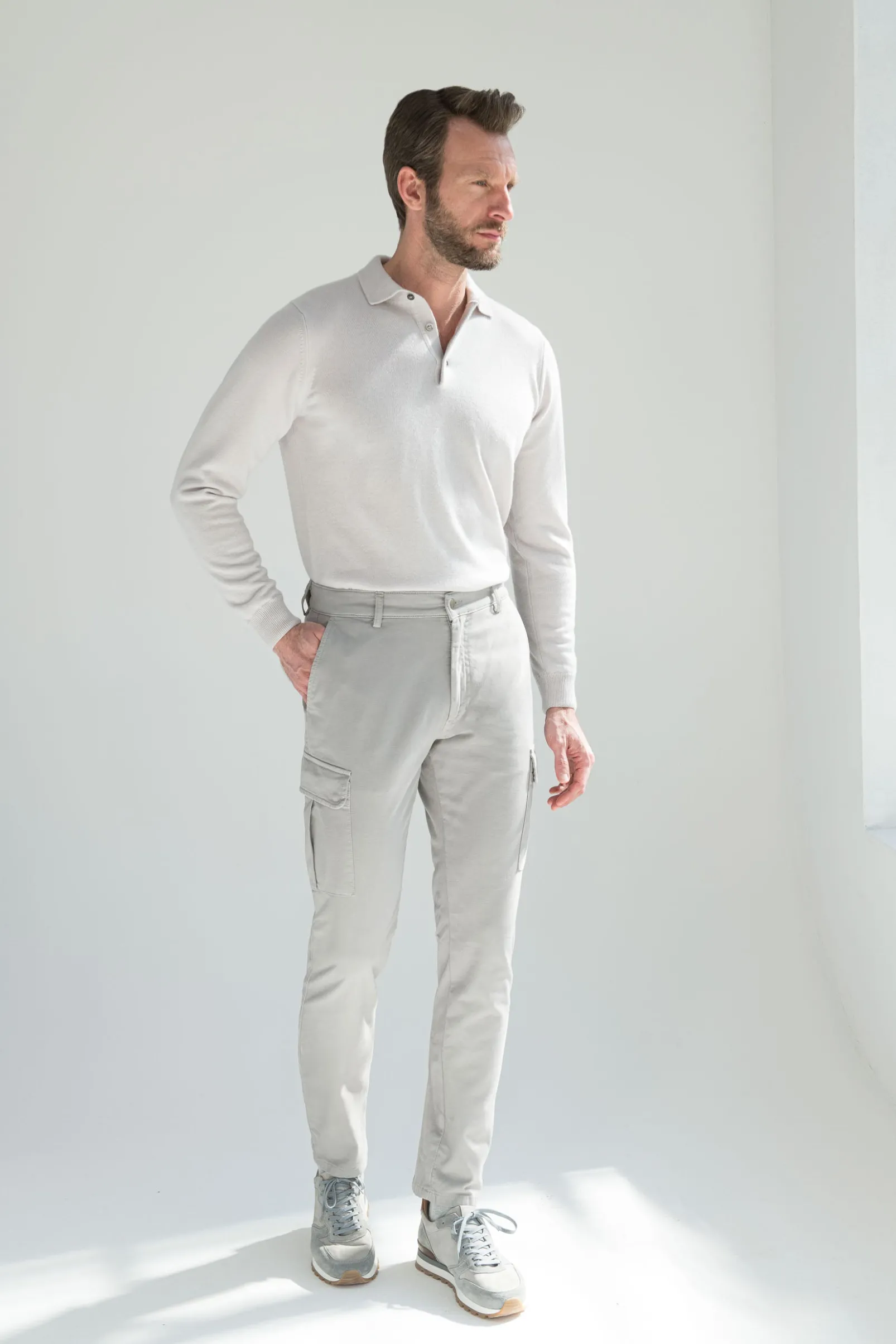 grey_stretch_canvas_cargo_2.webp Grey stretch canvas cargo - Made in Italy
