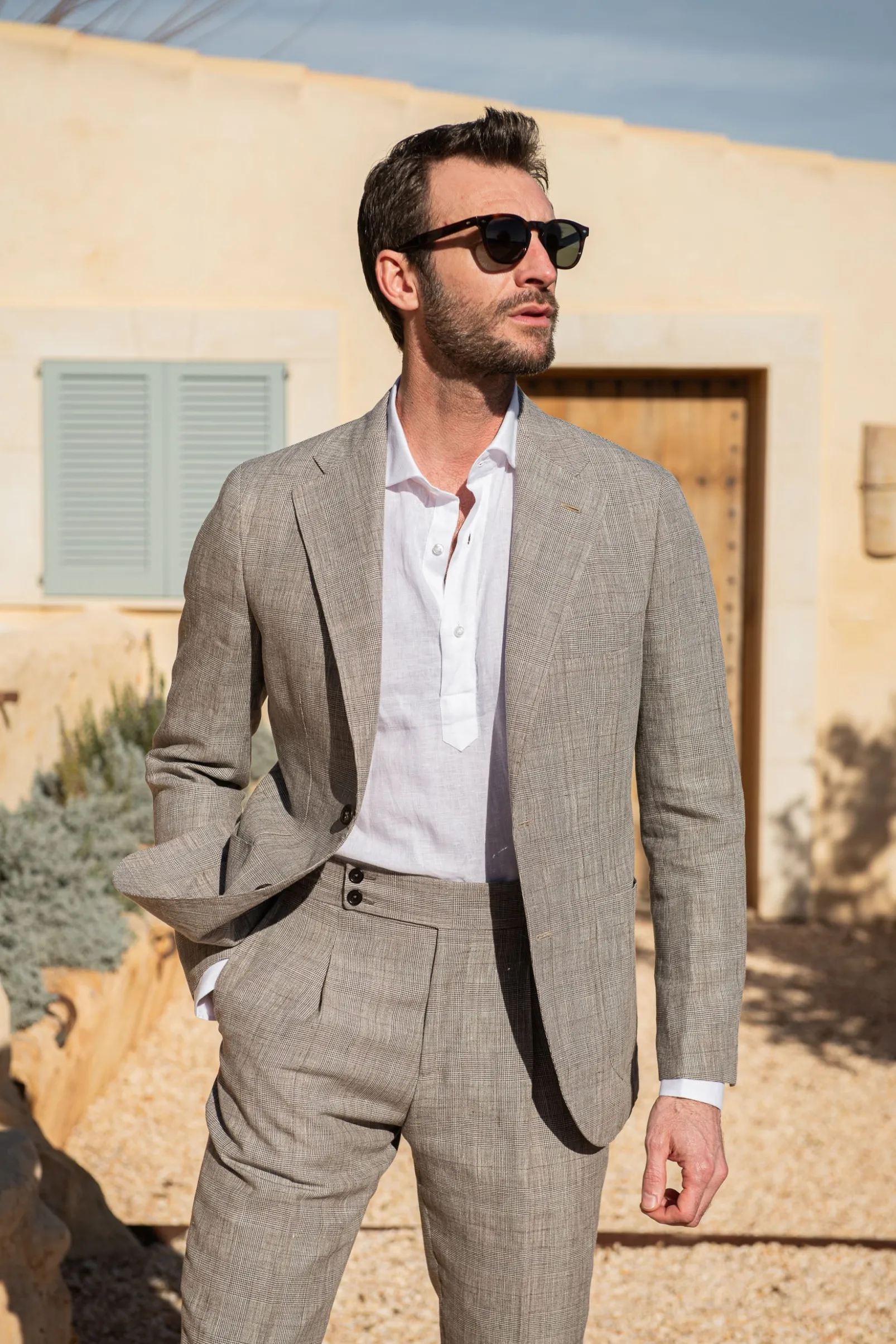 hazelnut_prince_of_wales__0.webp Hazelnut Prince of Wales wool and linen suit - Made in Italy