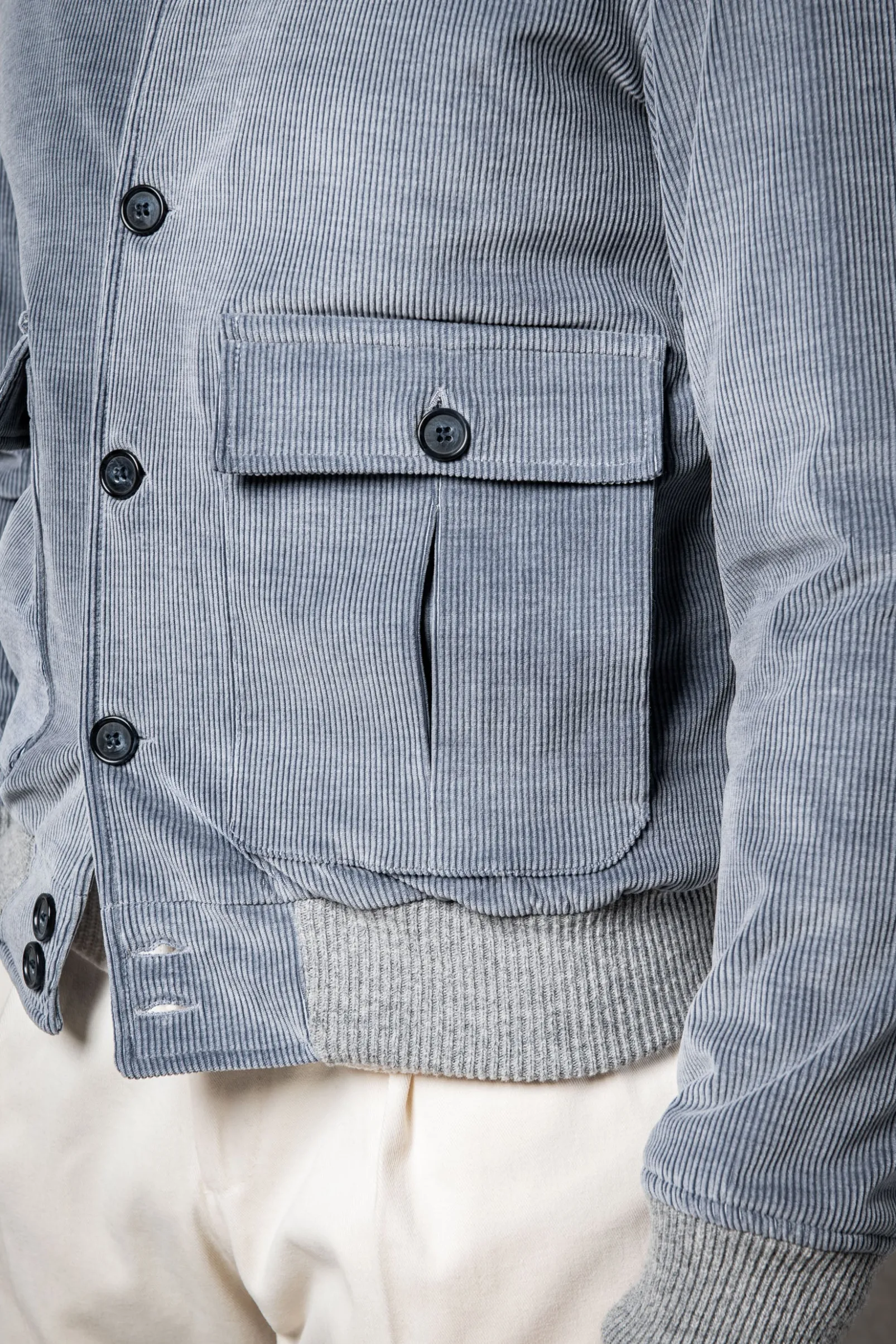 light_blue_corduroy_bombe_1.webp Light blue corduroy bomber jacket – Made in Italy