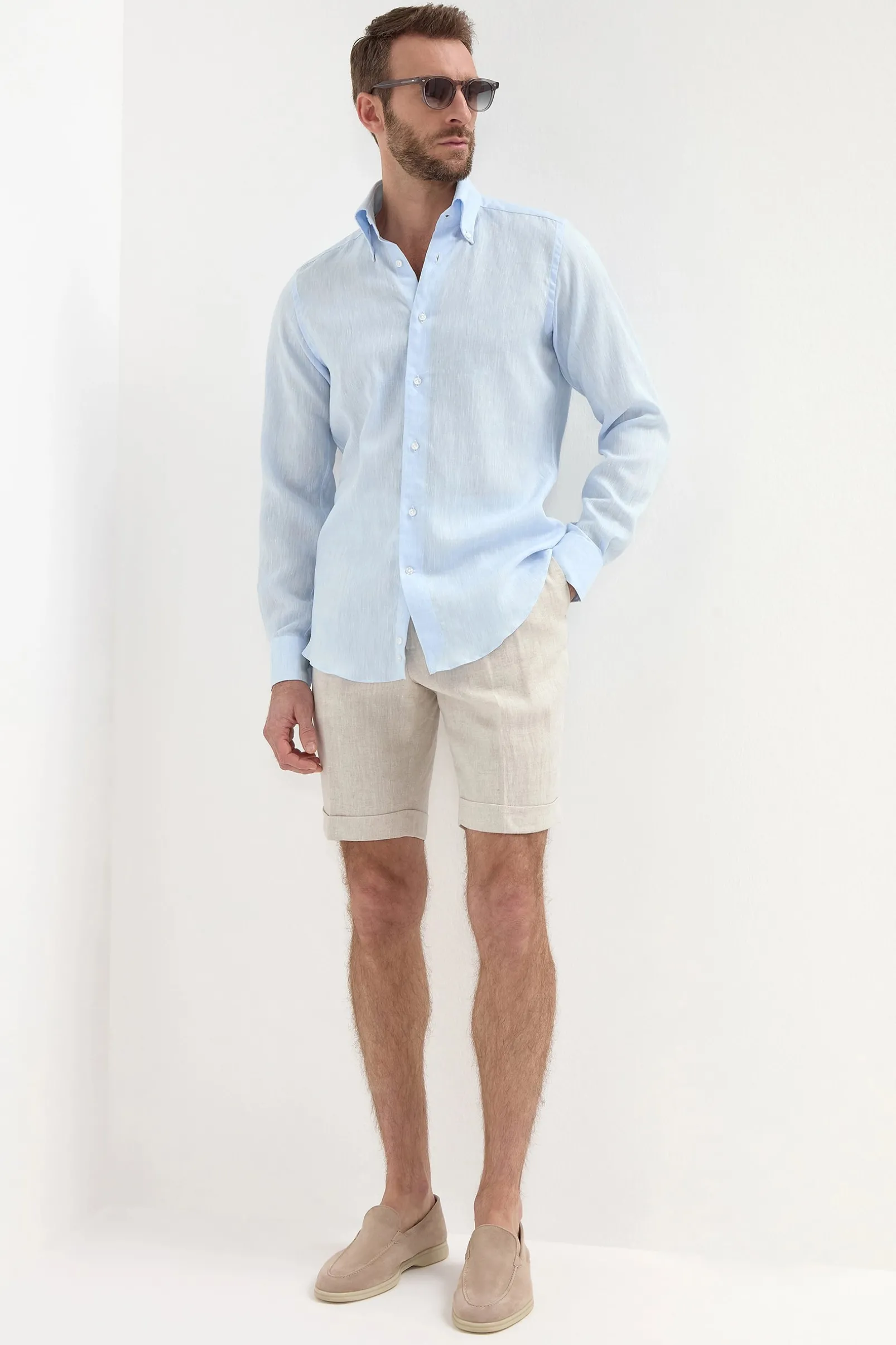 light_blue_linen_button_d_4.webp Light blue linen button down shirt - Made In Italy