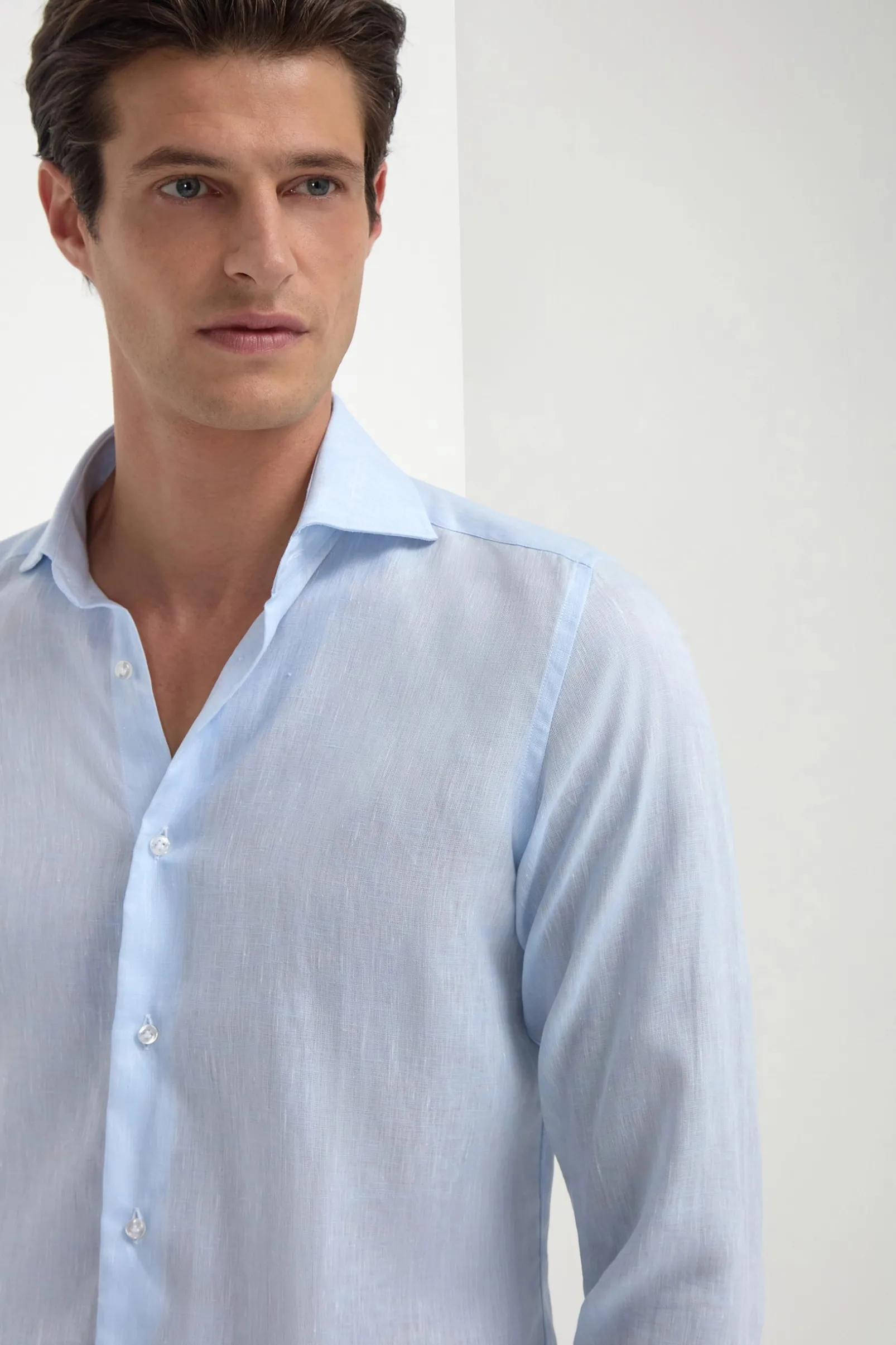 light_blue_linen_shirt__m_4.webp Light blue linen shirt - Made in Italy