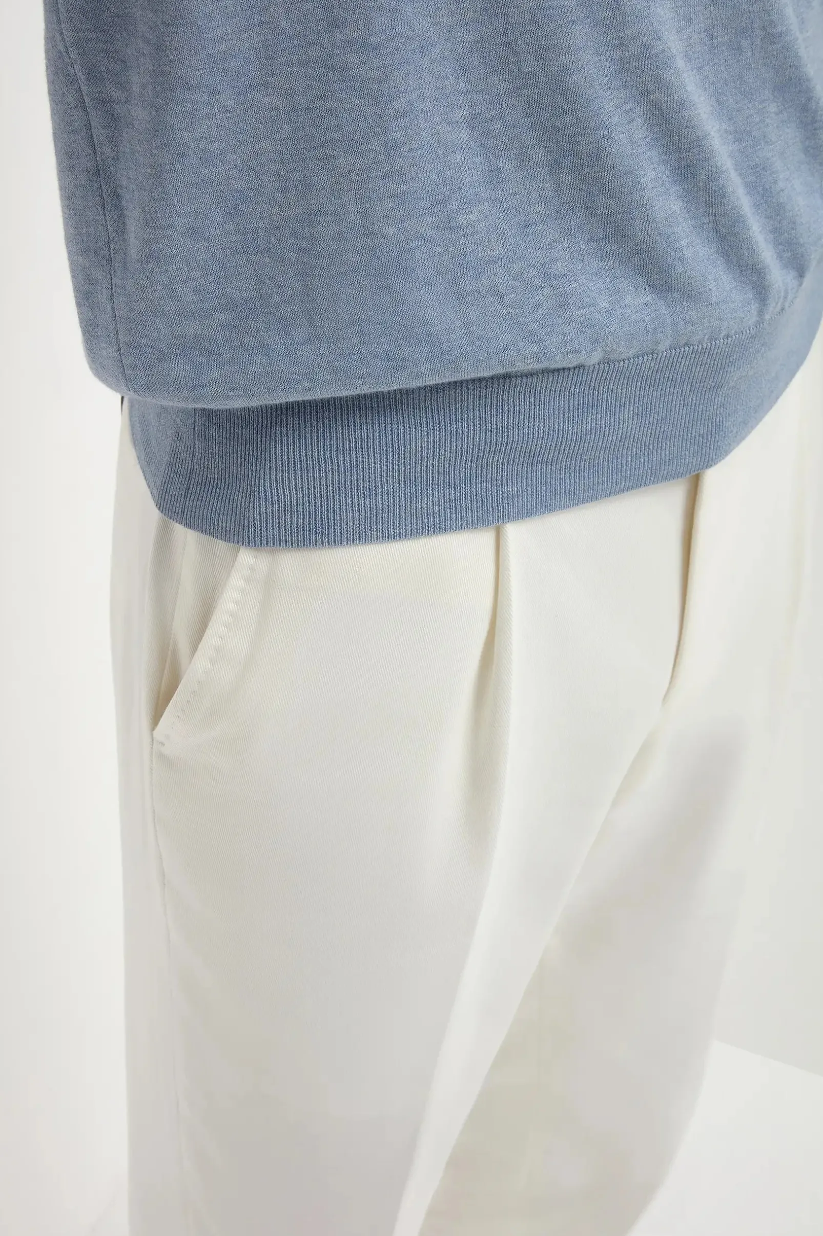 light_blue_long_sleeve_po_2.webp Light blue long sleeve polo - Made in Italy