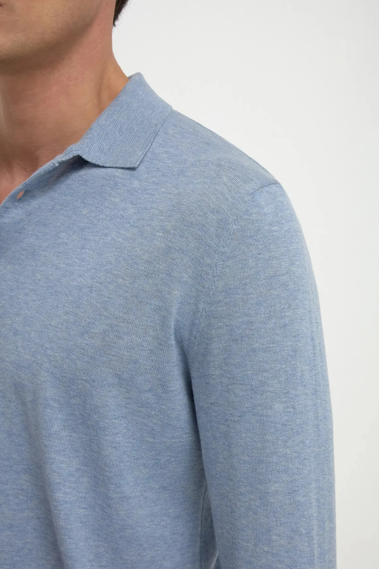 light_blue_long_sleeve_po_3.webp Light blue long sleeve polo - Made in Italy
