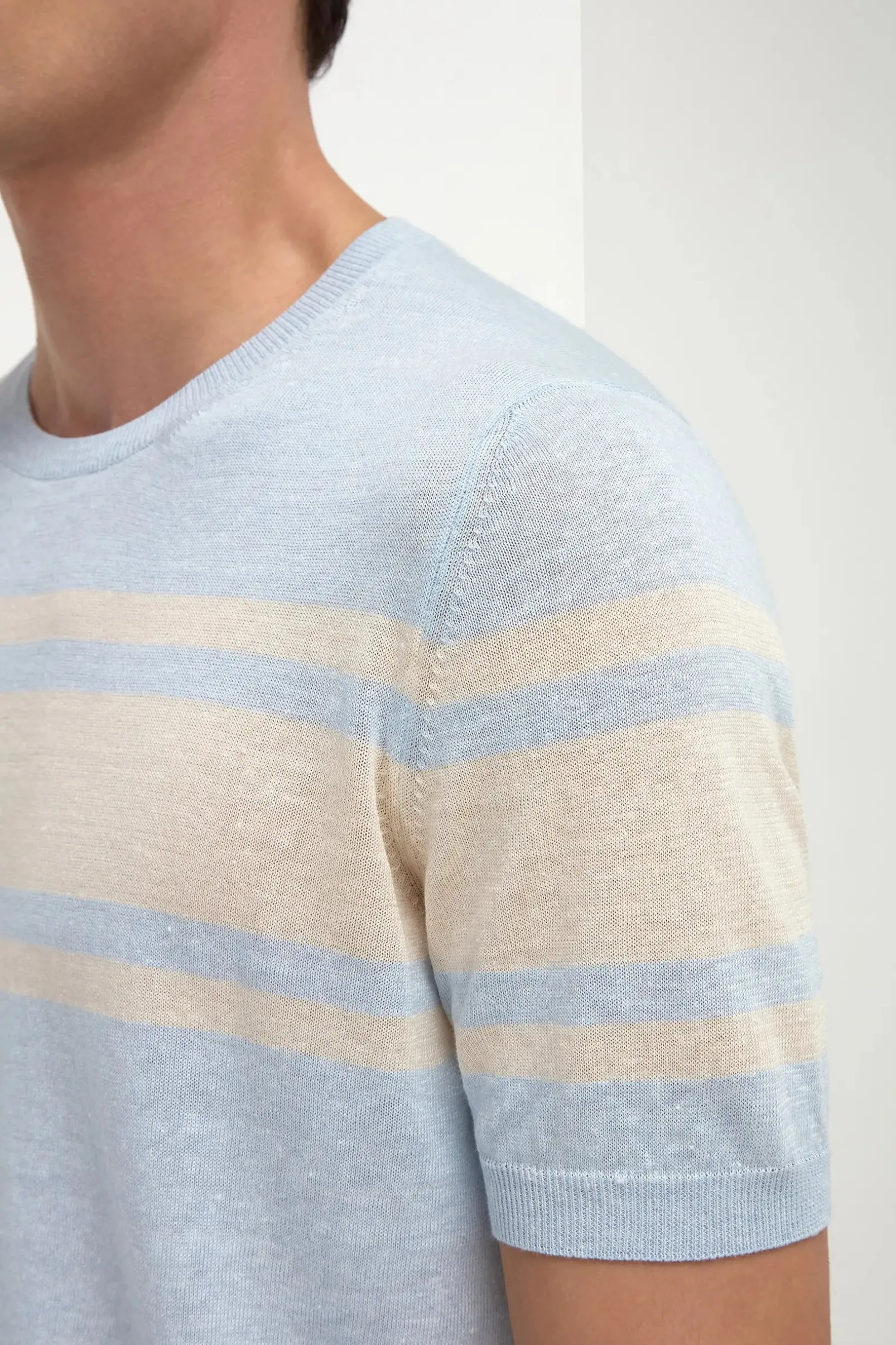 light_blue_striped_linen__1.webp Light blue striped linen t-shirt - Made in Italy