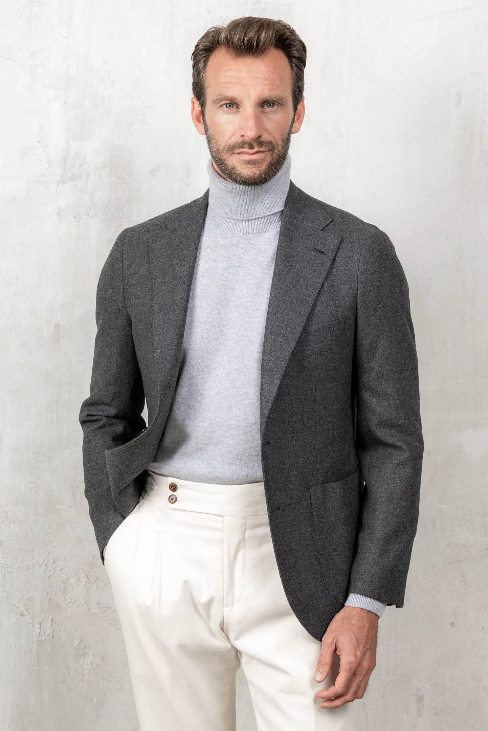 light_grey_cashmere_turtl_0.webp Light grey cashmere turtleneck – Made in italy