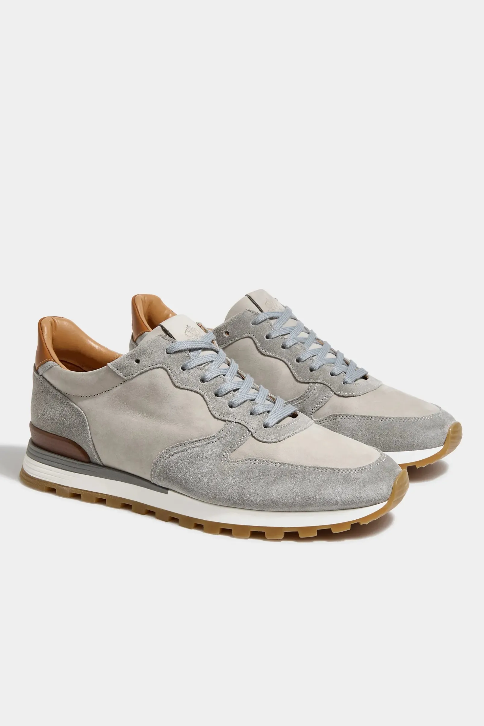 light_grey_nabuk_and_sued_0.webp Light grey nabuk and suede runners - Made In Italy
