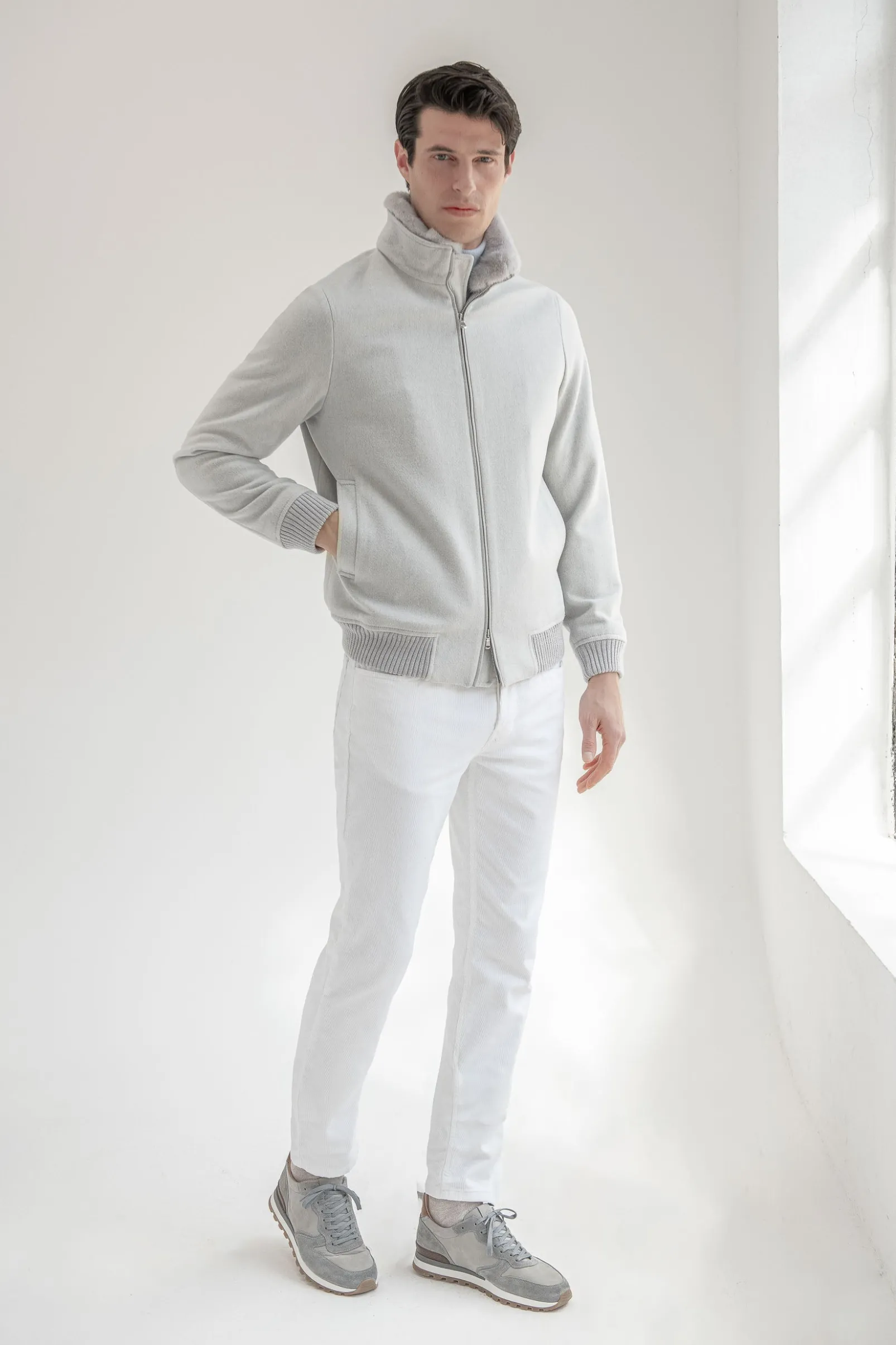 offwhite_bomber_with_remo_4.webp Off-white bomber with removable mink collar – Made in Italy
