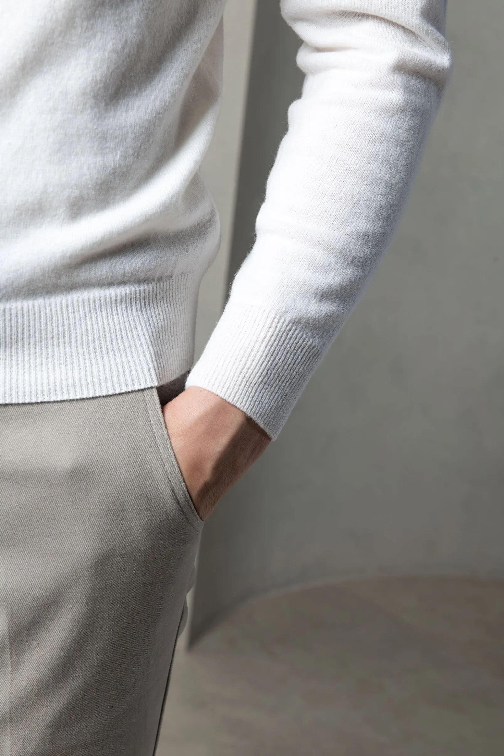 offwhite_wool_and_cashmer_3.webp Off-white wool and cashmere half zip - Made in Italy