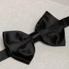 Pre-tied black silk bow tie - Made In Italy