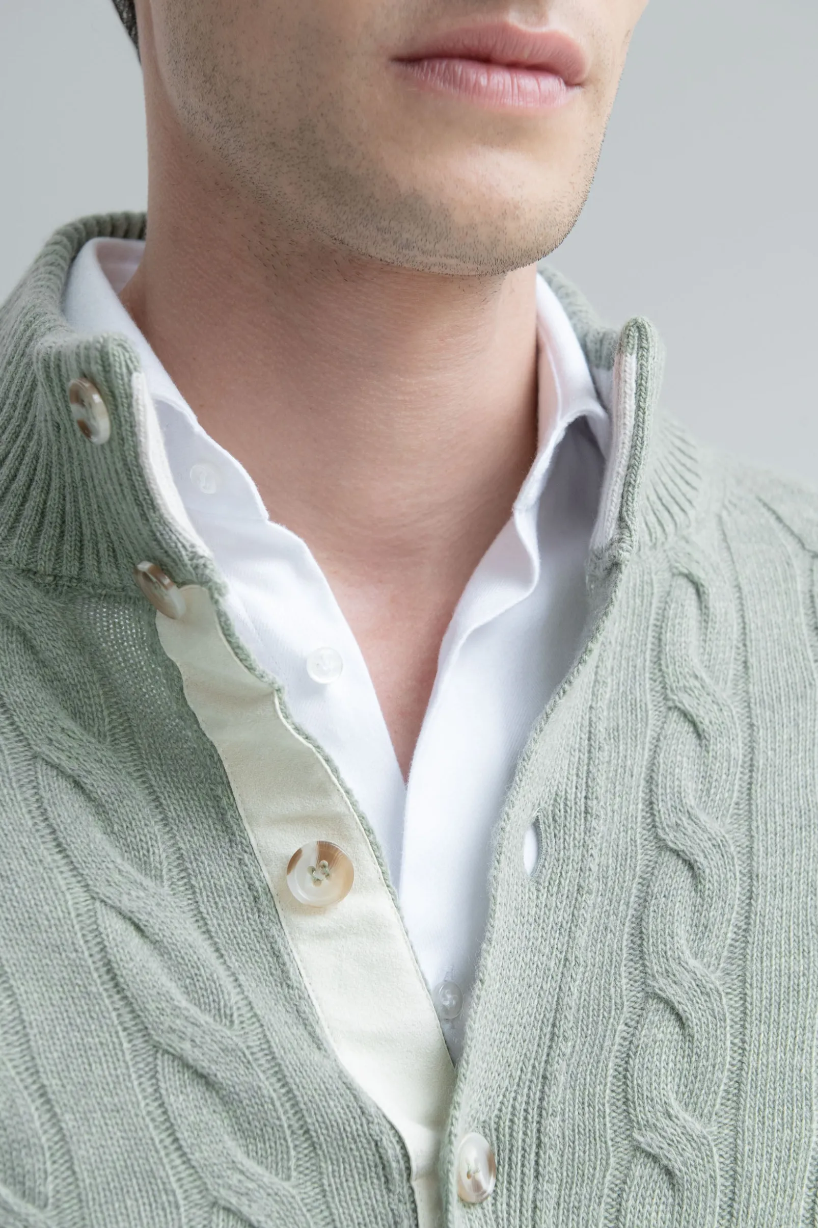 sage_cable_knit_cardigan__1.webp Sage cable knit cardigan – Made in Italy