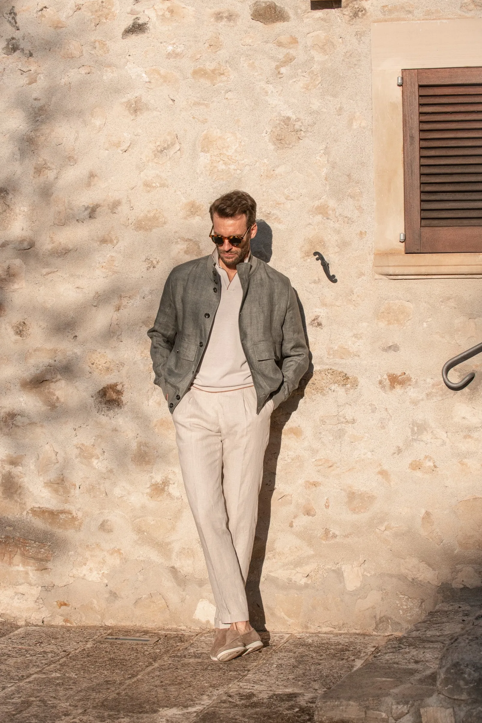 sage_linen_bomber_jacket__4.webp Sage linen bomber jacket – Made in Italy