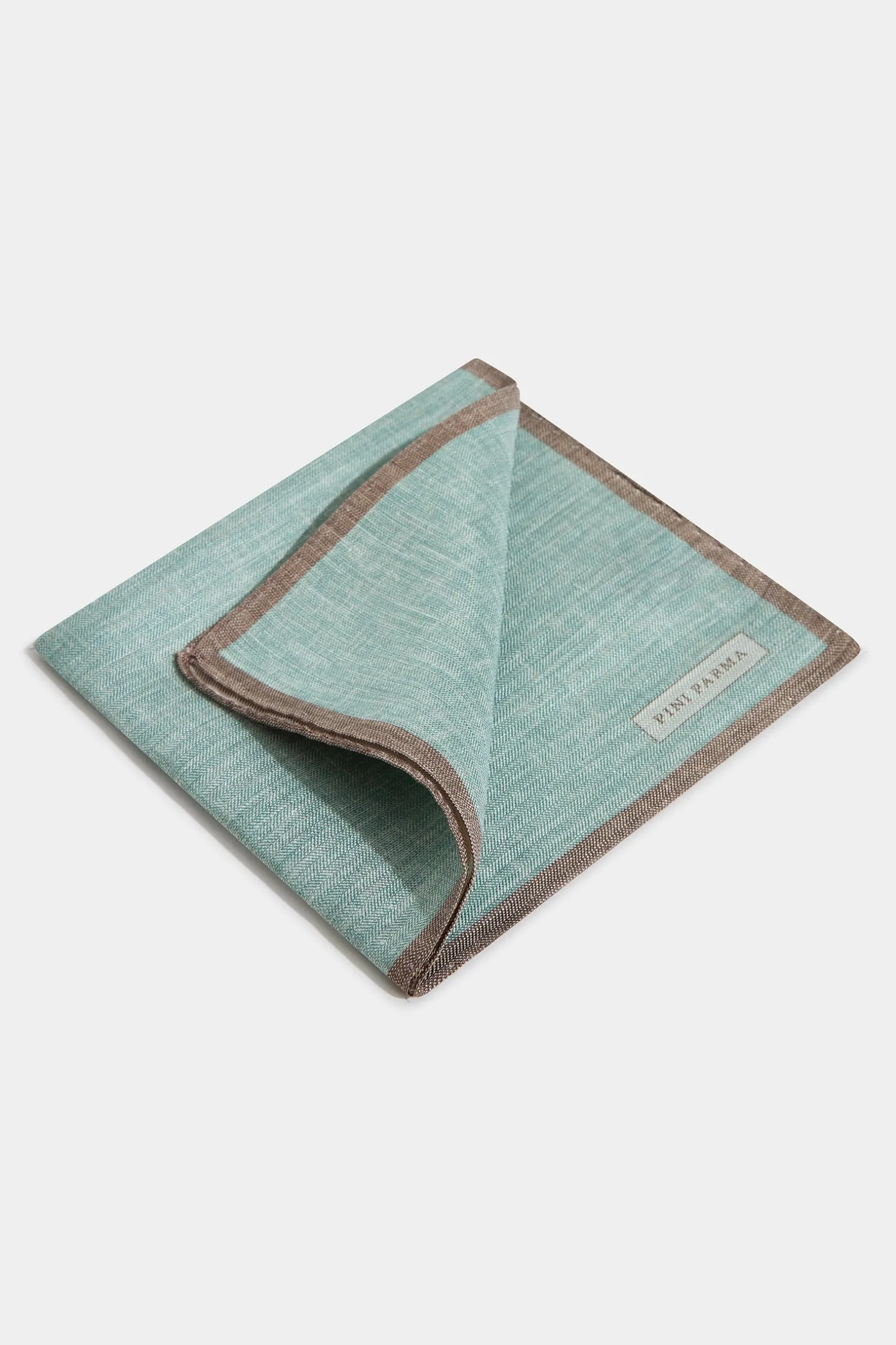 sage_reversible_pocket_sq_0.webp Sage reversible pocket square - Made in Italy