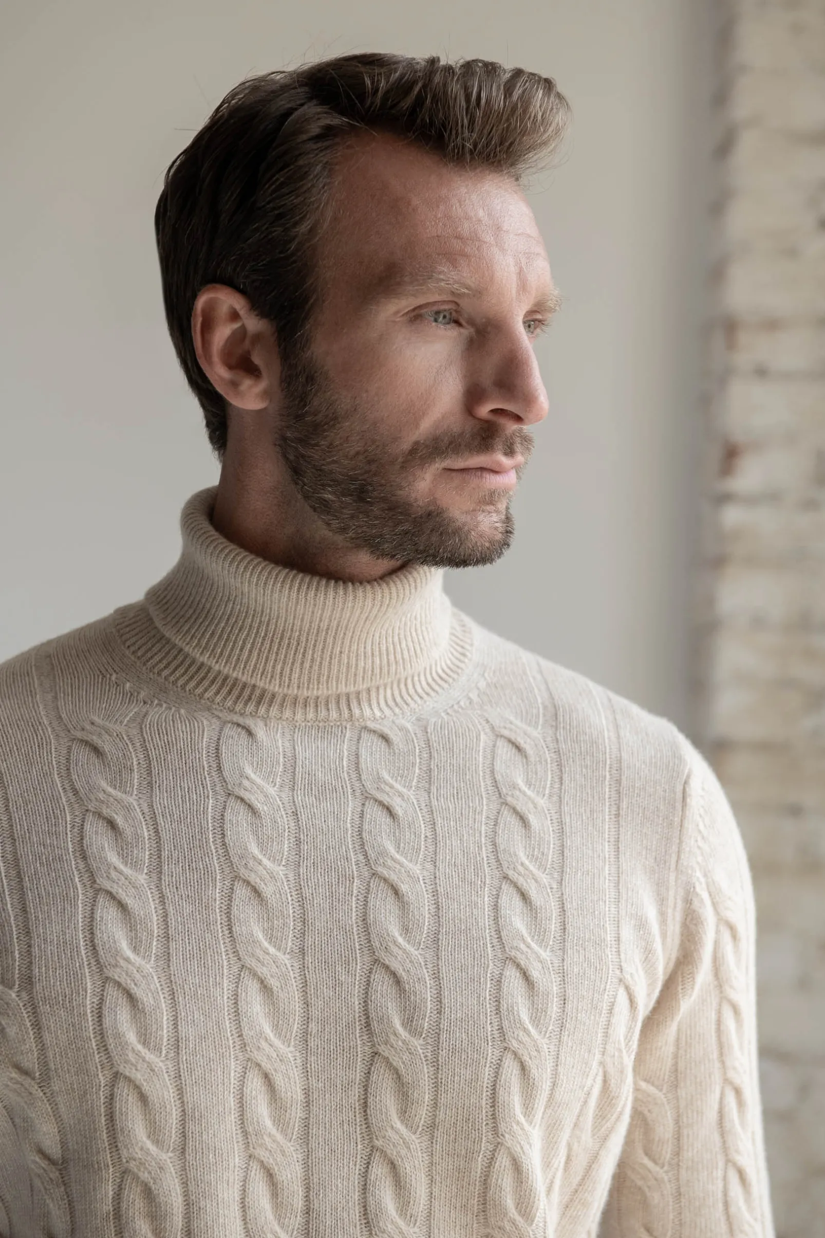 sand_turtleneck__made_in__1.webp Sand turtleneck – Made in Italy