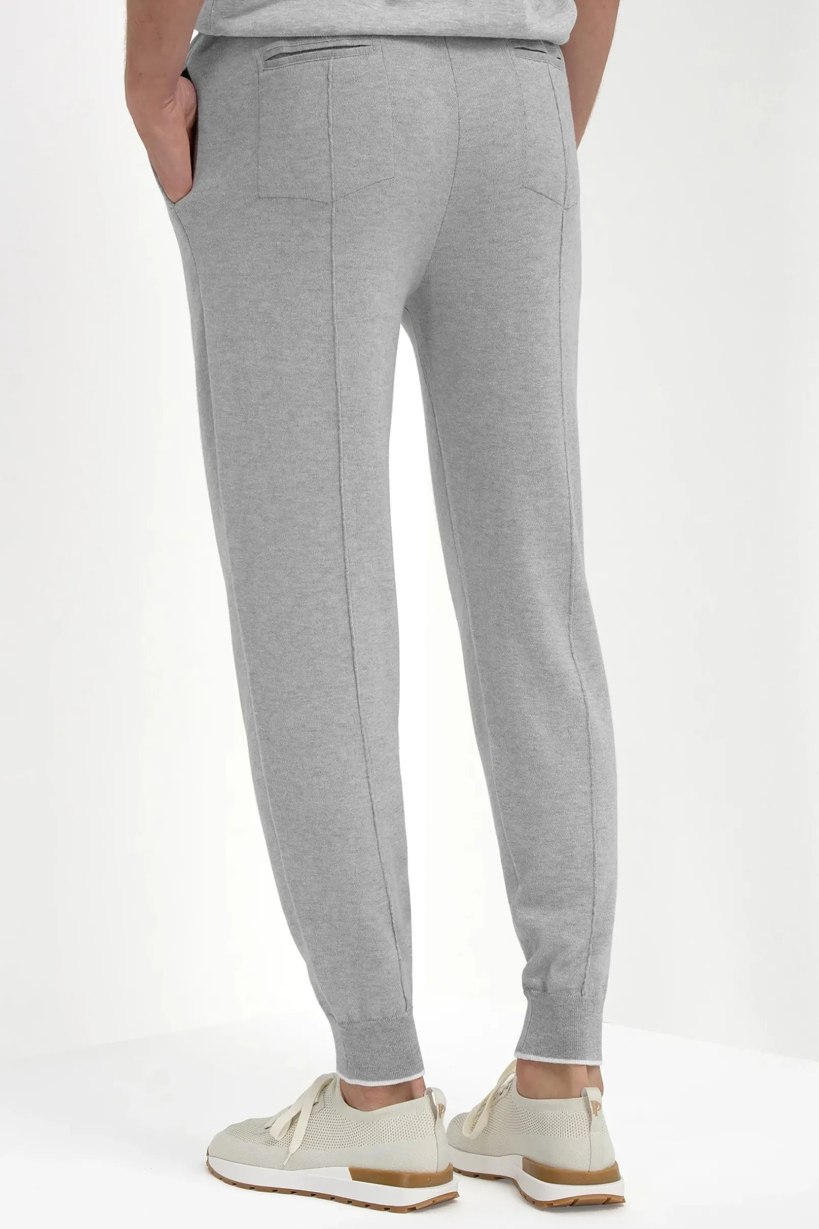 sky_grey_cashmere_blend_j_3.webp Sky grey cashmere blend jogger pants - Made in Italy