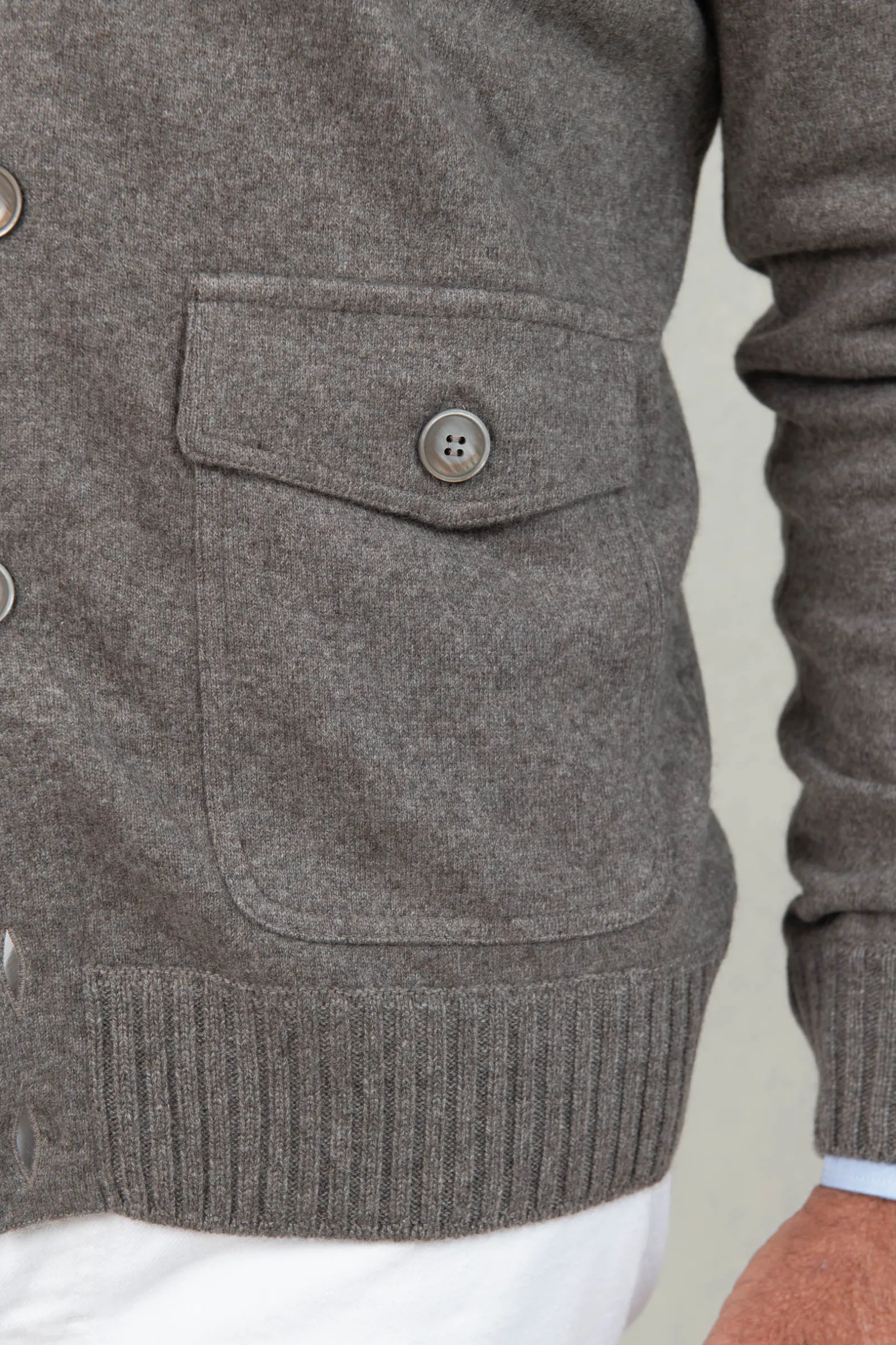 taupe_cashmere_knitted_bo_3.webp Taupe Cashmere Knitted Bomber – Made in Italy