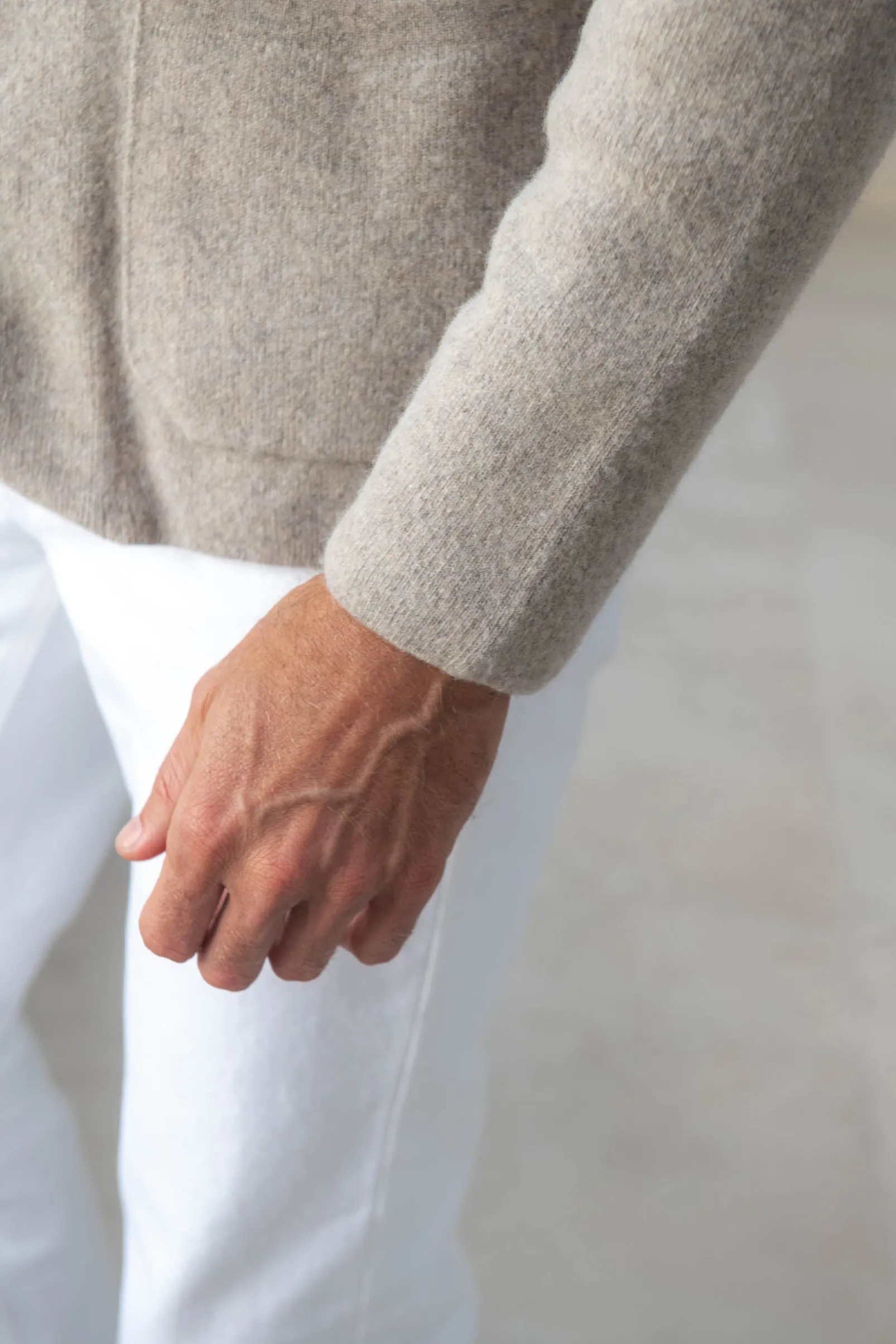 taupe_knitted_jacket__woo_2.webp Taupe knitted jacket - wool and cashmere - Made in Italy