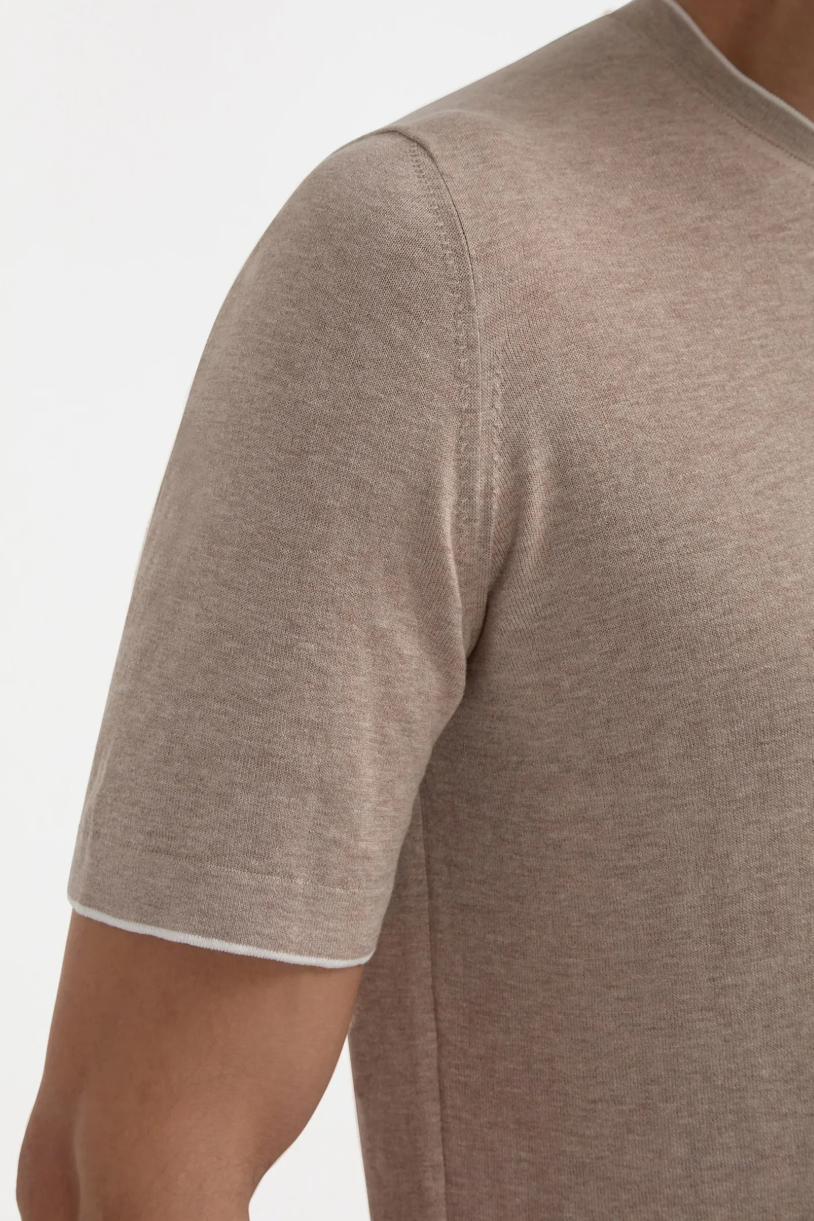 taupe_knitted_tshirt__mad_1.webp Taupe knitted t-shirt - Made in Italy