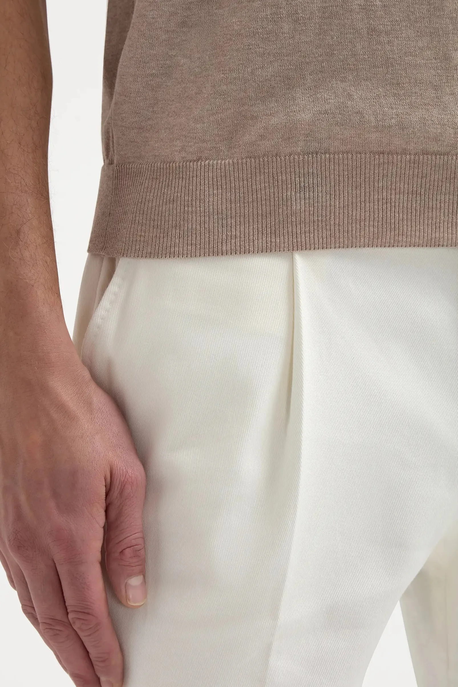 taupe_polo__made_in_italy_3.webp Taupe polo - Made in Italy
