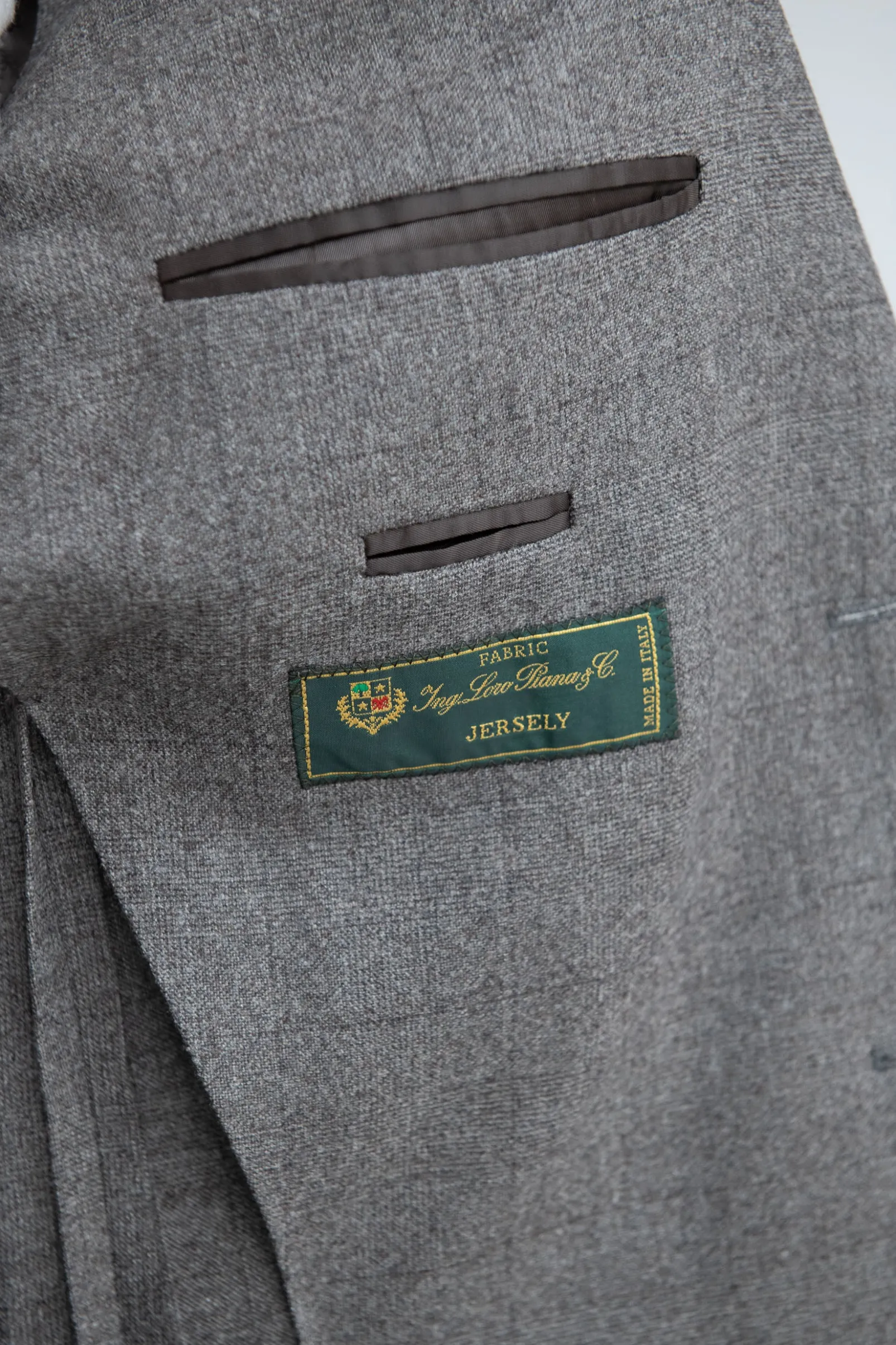 taupe_prince_of_wales_sui_1.webp Taupe Prince of Wales suit - Made in Italy