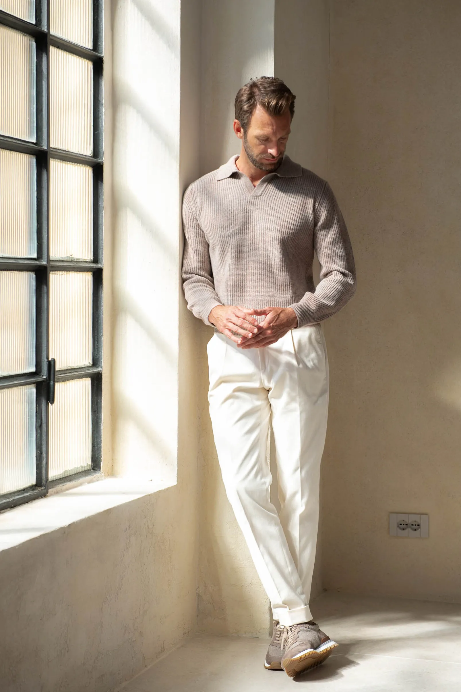 taupe_ribbed_cashmere_ble_3-1.webp Taupe ribbed cashmere blend polo – Made in Italy
