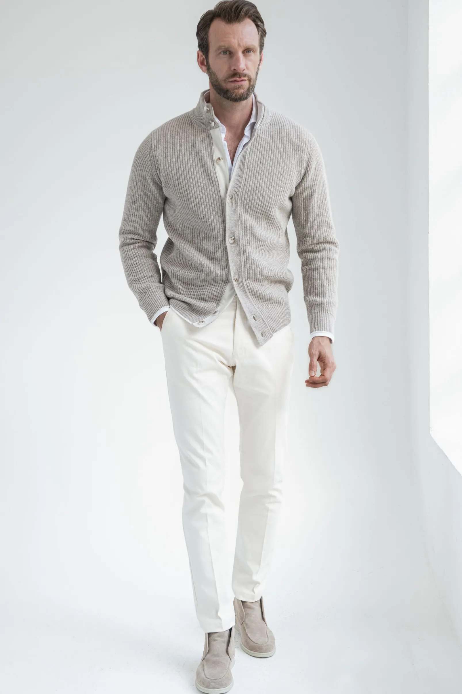 taupe_ribbed_cashmere_ble_3.webp Taupe ribbed cashmere blend cardigan – Made in Italy