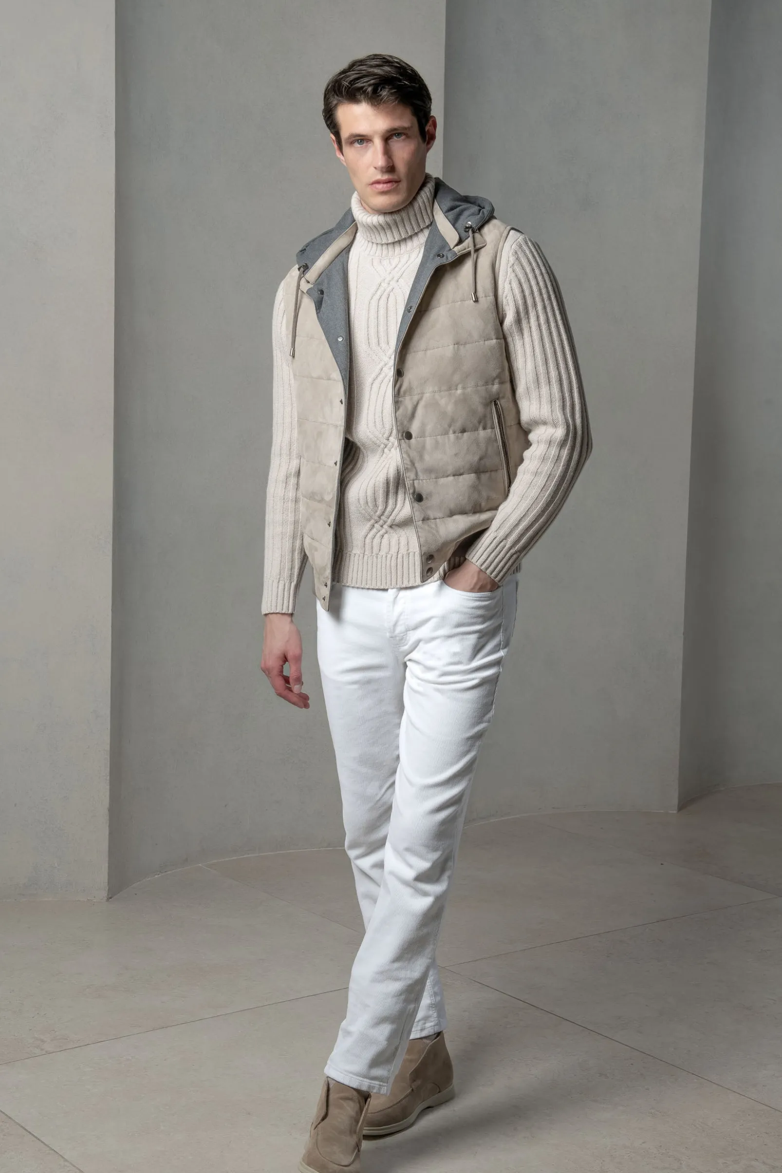 taupe_suede_padded_vest___1.webp Taupe suede padded vest - Made in Italy