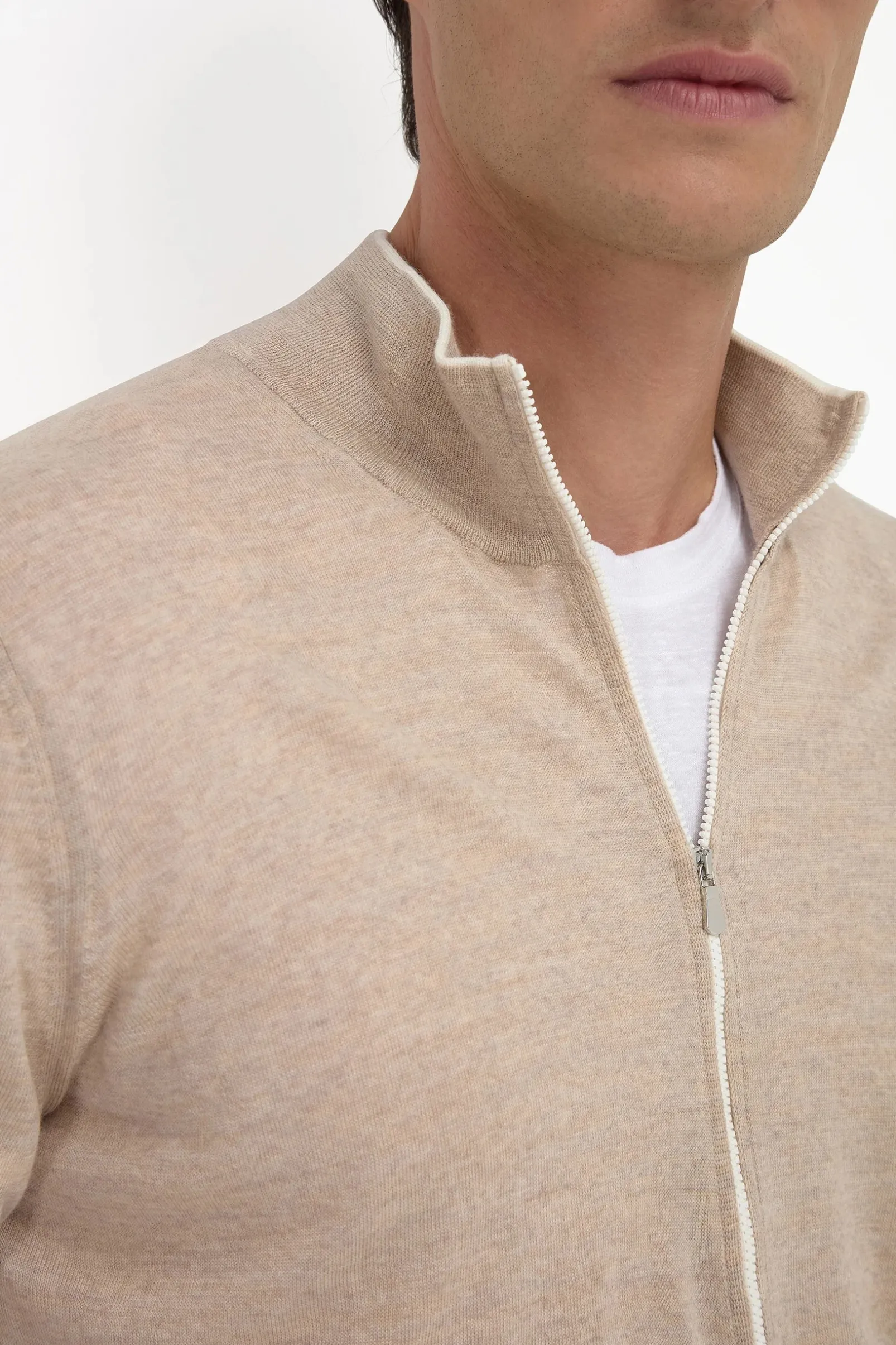 taupe_tasmanian_wool_full_1.webp Taupe Tasmanian wool full zip cardigan - Made in Italy